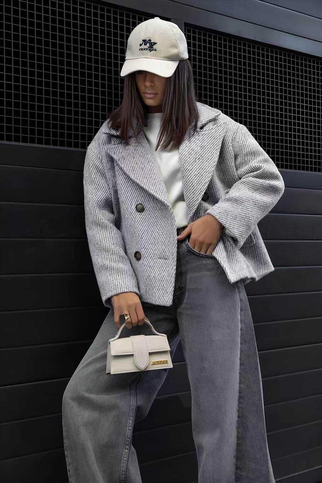 Ala Mode Fashion-DOB;Accessoires;Leather Wear; Young Fashion - Neuss | Kategorie: Jacke | Angebot: Sofortprogramme, Orderware | Adresse: Ala Mode Fashion - Breslauerstr. 8 Raum 113 - 41460 neuss - Tel: 021312091616 - ala-mode@web.de