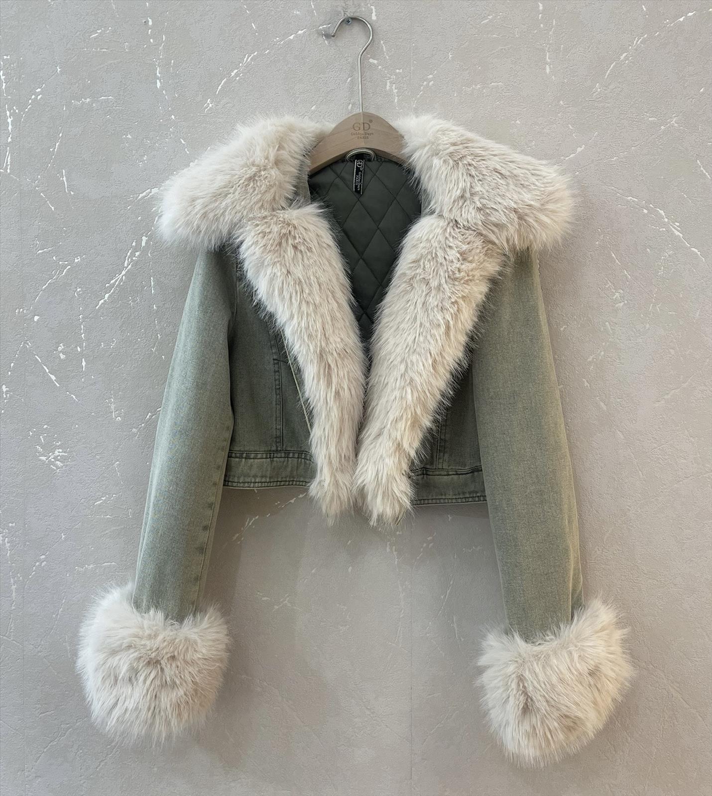 Ala Mode Fashion-DOB;Accessoires;Leather Wear; Young Fashion - Neuss | Kategorie: Jacke | Angebot: Sofortprogramme, Orderware | Adresse: Ala Mode Fashion - Breslauerstr. 8 Raum 113 - 41460 neuss - Tel: 021312091616 - ala-mode@web.de