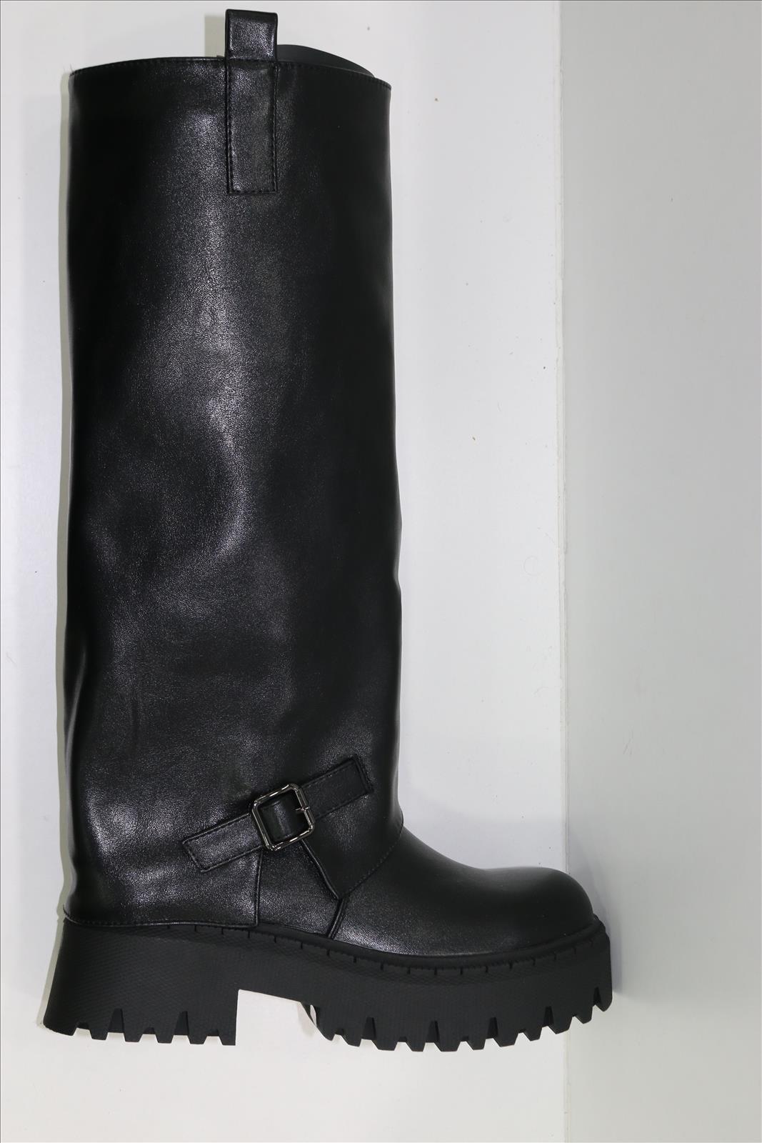 Hier geht's zum Shop von: Style Haven GmbH - Accessoires;Schuhe;Leather Wear;kids&Teens - Dreiech | Artikel-Nr. JW231 | Stiefeletten | Adresse: Style Haven GmbH - Im Gefierth 6 - 63303 Dreieich - Tel: 015168470604 - stylehaven215@hotmail.com | Angebot: Sofortprogramme, Orderware