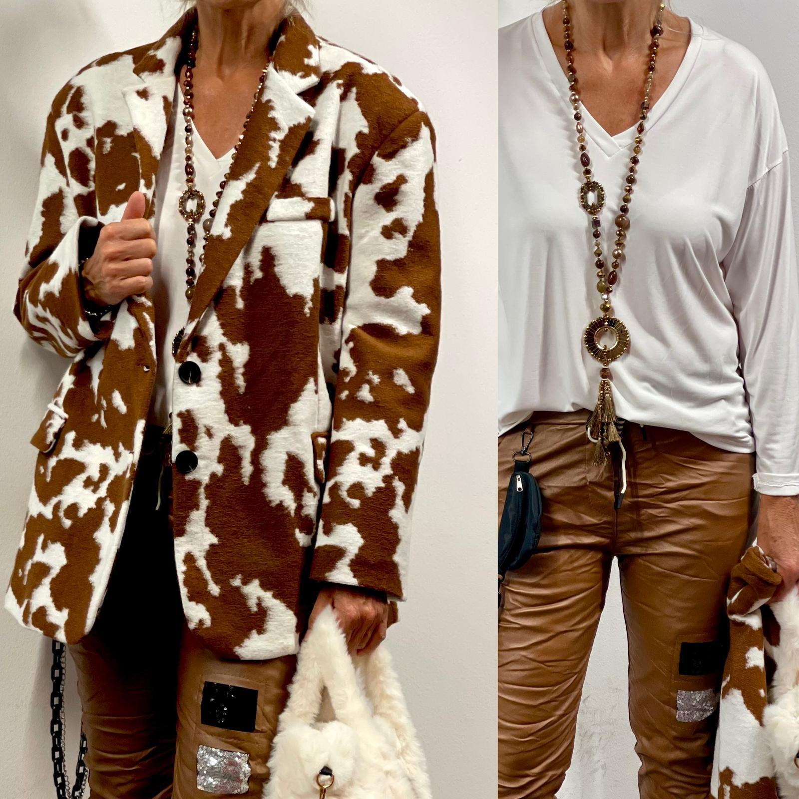 Ala Mode Fashion-DOB;Accessoires;Leather Wear; Young Fashion - Neuss | Kategorie: Blazer | Angebot: Sofortprogramme, Orderware | Adresse: Ala Mode Fashion - Breslauerstr. 8 Raum 113 - 41460 neuss - Tel: 021312091616 - ala-mode@web.de