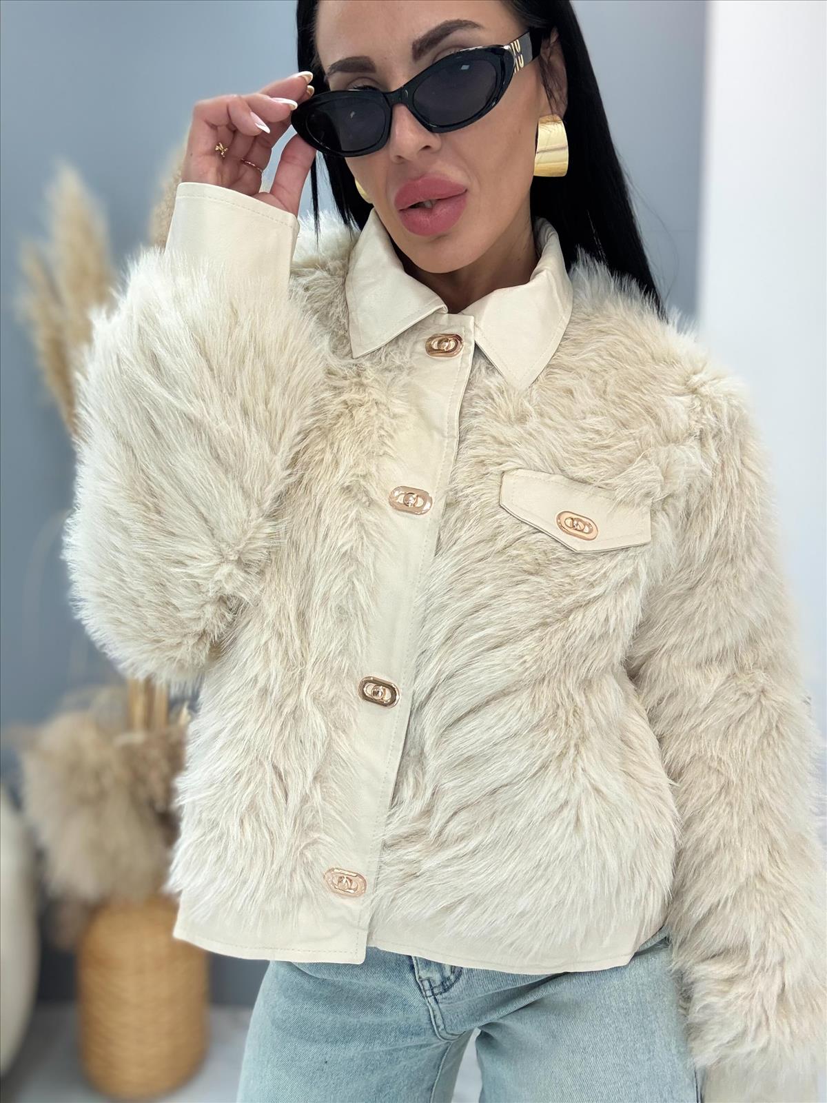 Hier geht's zum Shop von: efashion s.r.o. - DOB;Accesoires;Schuhe;Young Fashion - Medvedov | Leatherette fur jacket HAWA | Artikel-Nr. 8086 apricot | Kategorie: Women´s clothes / Coats | Adresse: efashion s.r.o. - Medvedov 248 - 93007 Medvedov - Tel: 00421915306623 - egrikolocsicsjudit@gmail.com | Angebot: Sofortprogramme, Orderware