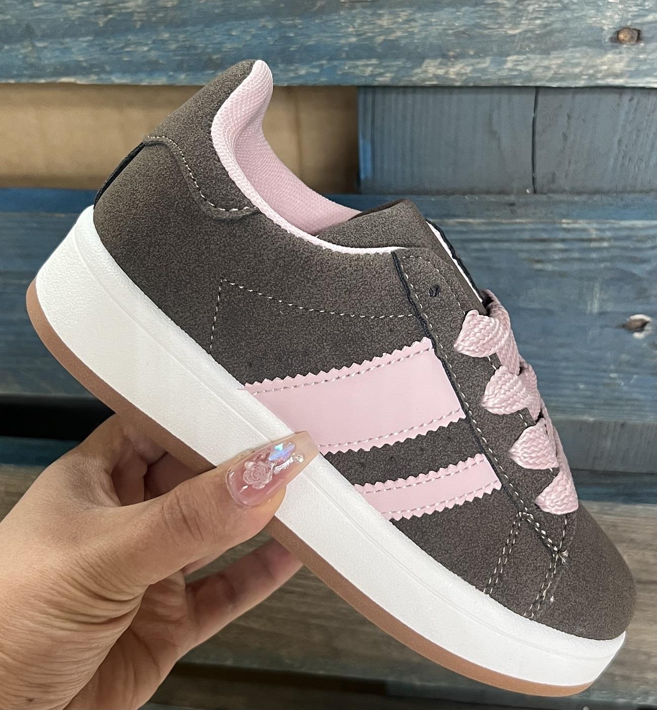Hier geht's zum Shop von: Lujah Shoes (Schuhgrosshandel) | Artikel-Nr. 25002 | Sneakers/GOW | Kategorie: Freizeitschuhe/Sneakers | Adresse: Lujah Shoes - Doesburgstraat 5 - 5651BD Eindhoven - Tel: 0031642235368 - lujah-schuh@hotmail.com | Angebot: Schuhe, Große Größen, Kinder & Teens, Young Fashion, Leather Wear