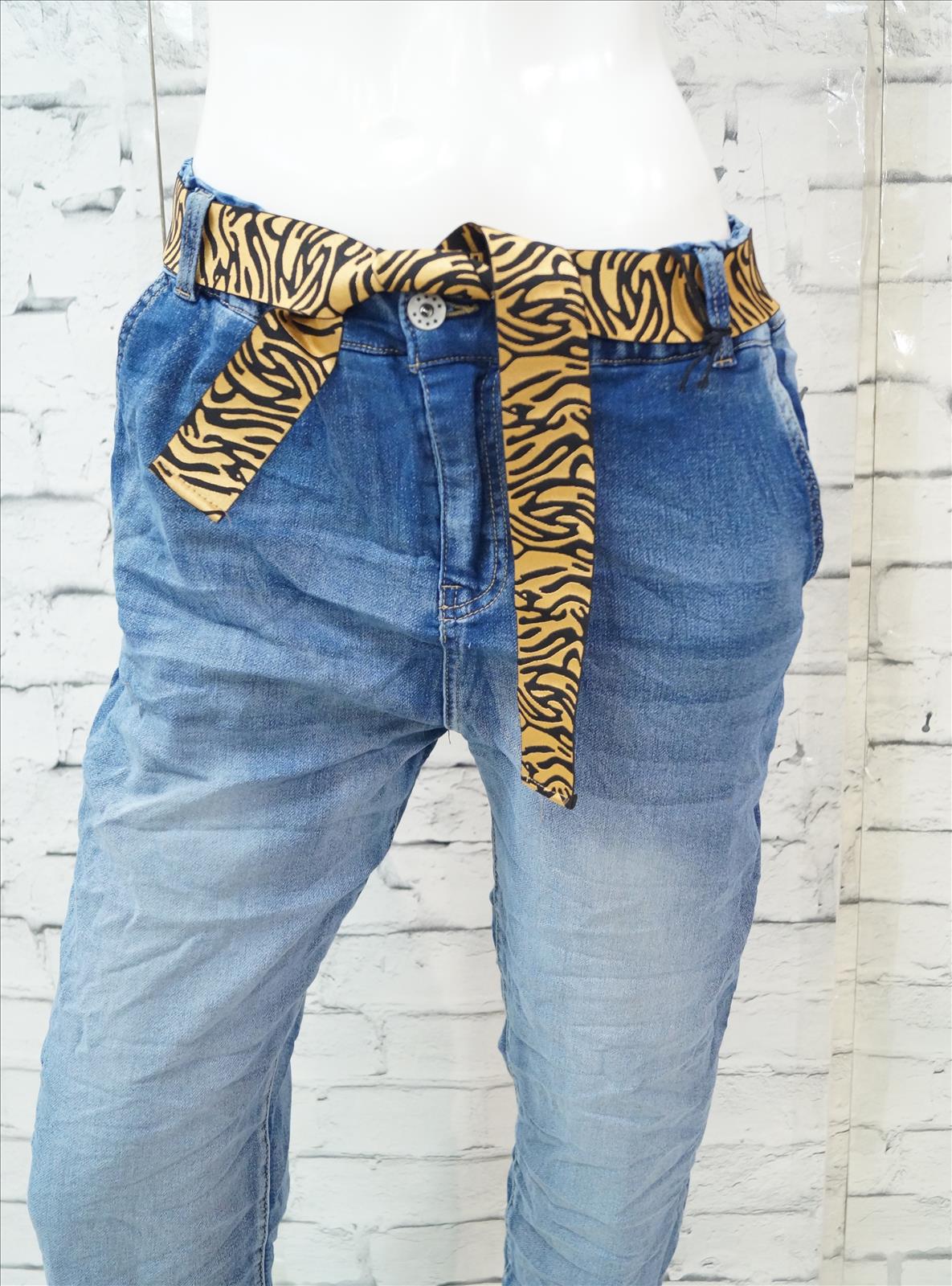 Hier geht's zum Shop von: Bhatti Mode GmbH - Young fashion, DOB - Blusen, Hosen Jacken, Jeans, Kleider, Pullover etc. | Kategorie: Hose/Jeans/Legging | Adresse: Bhatti Mode GmbH - Breslauer Str. 8 - 41460 Neuss - Tel: 02131-130004 - gurdip-bhatti@t-online.de | Angebot: Damenbekleidung, Young Fashion, Sofortprogramme