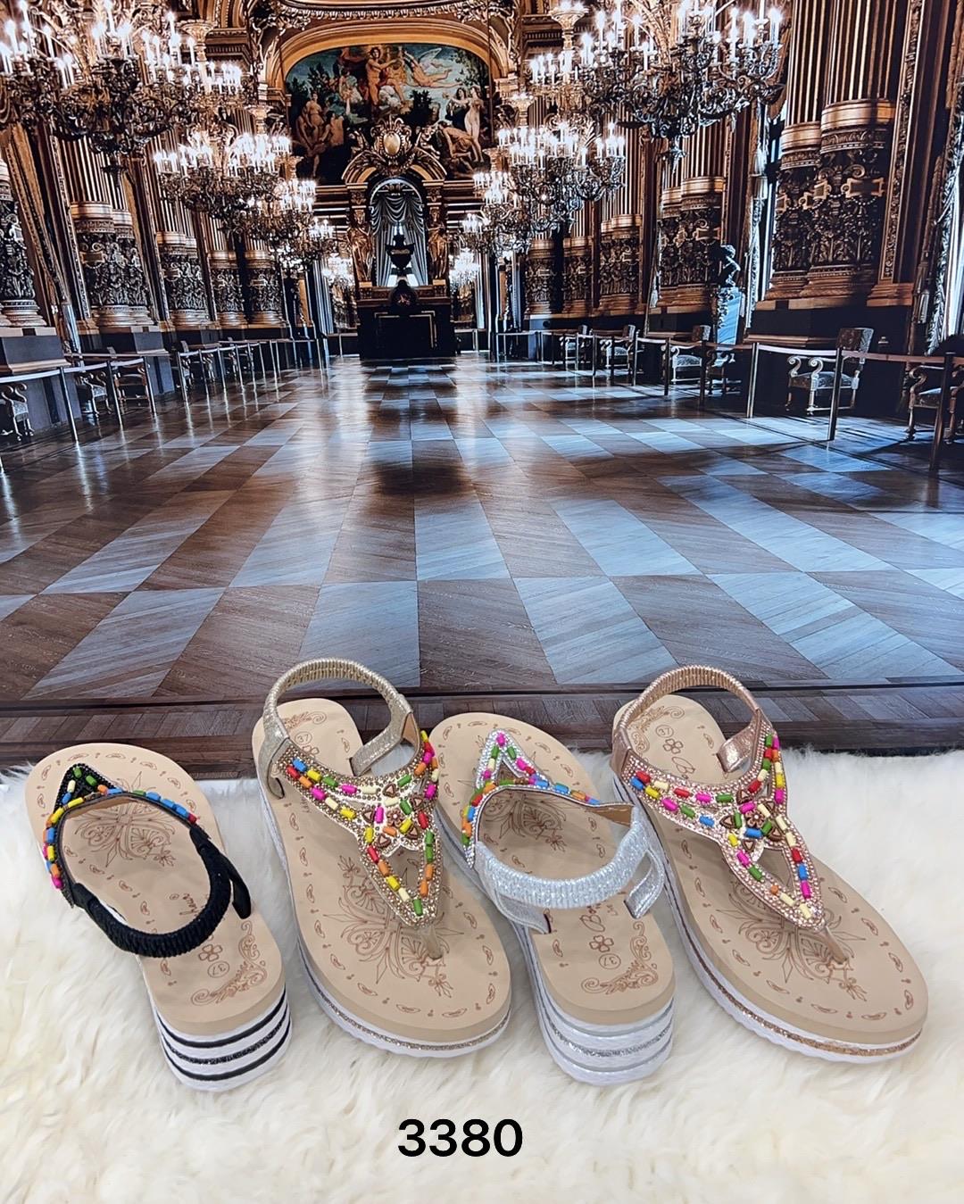 Hier geht's zum Shop von: Lujah Shoes (Schuhgrosshandel) | Kategorie: Sandalle | Adresse: Lujah Shoes - Doesburgstraat 5 - 5651BD Eindhoven - Tel: 0031642235368 - lujah-schuh@hotmail.com | Angebot: Schuhe, Große Größen, Kinder & Teens, Young Fashion, Leather Wear