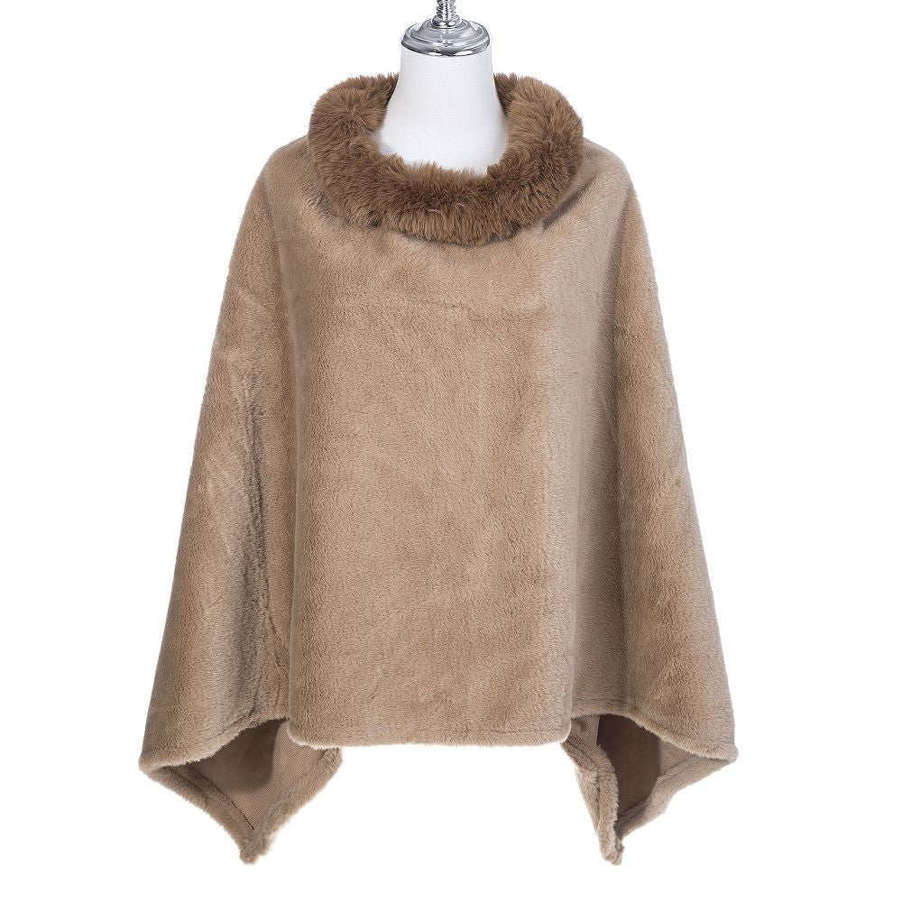 Hier geht's zum Shop von: Fox by Ren GmbH - DOB; ACCessoires - Neuss | Kategorie: Poncho & Mantel | Adresse: Fox by Ren GmbH - Anton-Kux-Str. 2 - 41460 Neuss - Tel: 021313818241 - info@foxbyren.com | Angebot: Sofortprogramme, Orderware