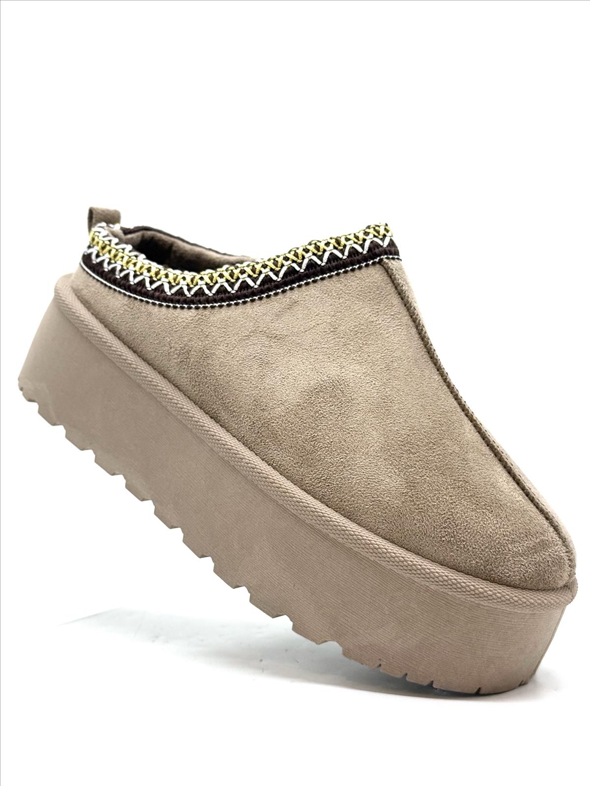 Ala Mode Fashion-DOB;Accessoires;Leather Wear; Young Fashion - Neuss | Kategorie: Schuhe / Fell Boots (Lot) | Angebot: Sofortprogramme, Orderware | Adresse: Ala Mode Fashion - Breslauerstr. 8 Raum 113 - 41460 neuss - Tel: 021312091616 - ala-mode@web.de