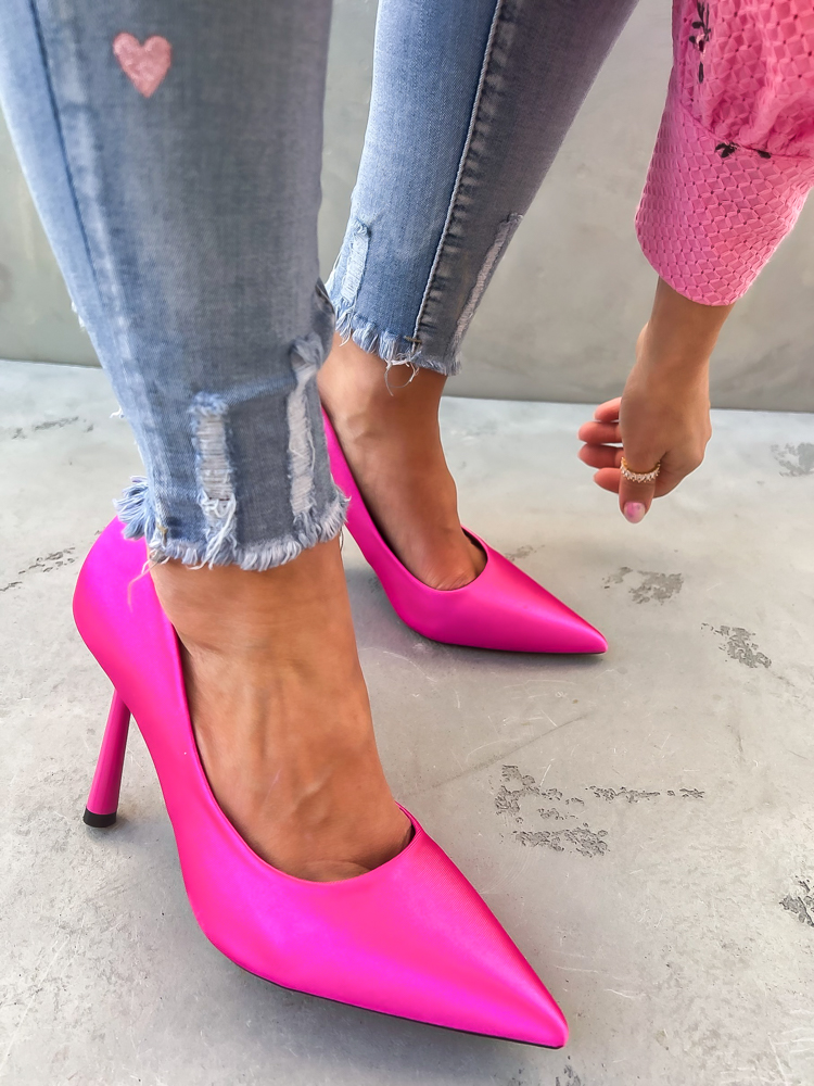 Hier geht's zum Shop von: efashion s.r.o. - DOB;Accesoires;Schuhe;Young Fashion - Medvedov | High heels DORINA | Artikel-Nr. LE098 fuchsia | Kategorie: Women´s Shoes / High Heels | Adresse: efashion s.r.o. - Medvedov 248 - 93007 Medvedov - Tel: 00421915306623 - egrikolocsicsjudit@gmail.com | Angebot: Sofortprogramme, Orderware