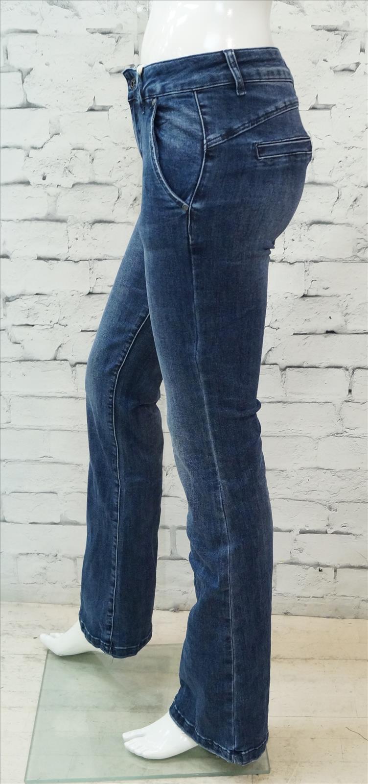 Hier geht's zum Shop von: Bhatti Mode GmbH - Young fashion, DOB - Blusen, Hosen Jacken, Jeans, Kleider, Pullover etc. | Kategorie: Hose/Jeans/Legging | Adresse: Bhatti Mode GmbH - Breslauer Str. 8 - 41460 Neuss - Tel: 02131-130004 - gurdip-bhatti@t-online.de | Angebot: Damenbekleidung, Young Fashion, Sofortprogramme