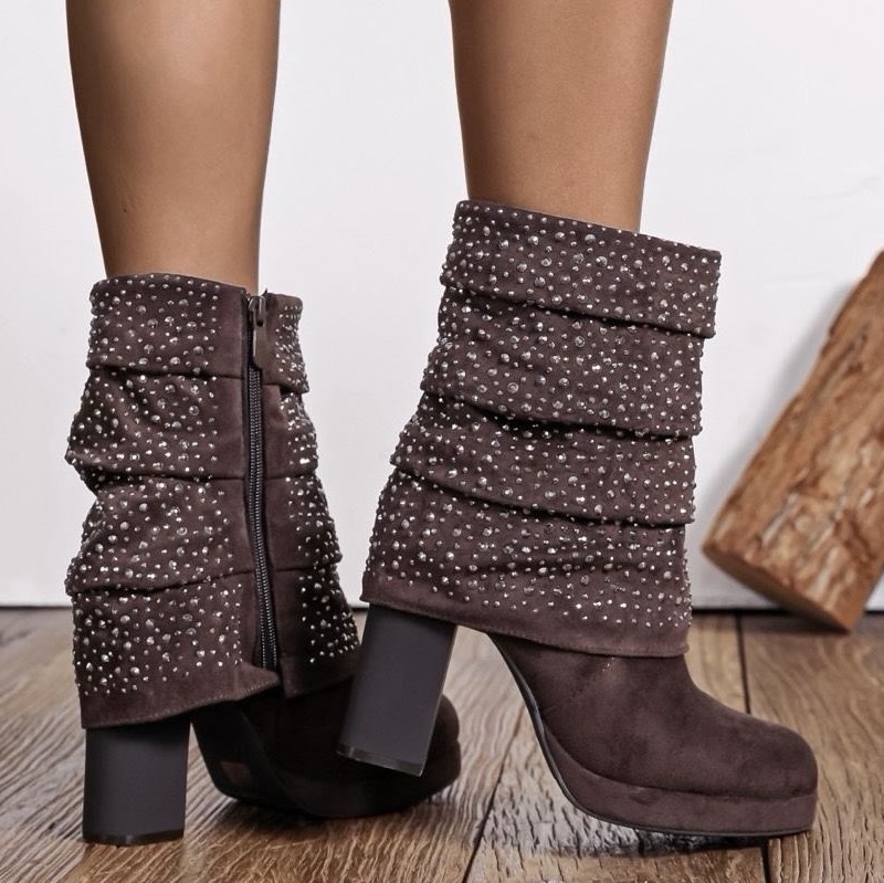 E-Vitale Shoes - BIONDINI Großhandel Wholesale - hochwertige italienische Schuhe direkt ab Fabrik | Kategorie: Damenschuhe / Stiefeletten (LOT) | Angebot: Damenbekleidung, Damen Accessoires, Herren Accessoires, Schuhe, Young Fashion, Leather Wear, Sofortprogramme, Orderware | Adresse: E-VITALE SHOES - Raum 114 - Breslauer Str. 8 - 41460 Neuss - Tel: 02131/3868532 - service@evitale-shoes.eu