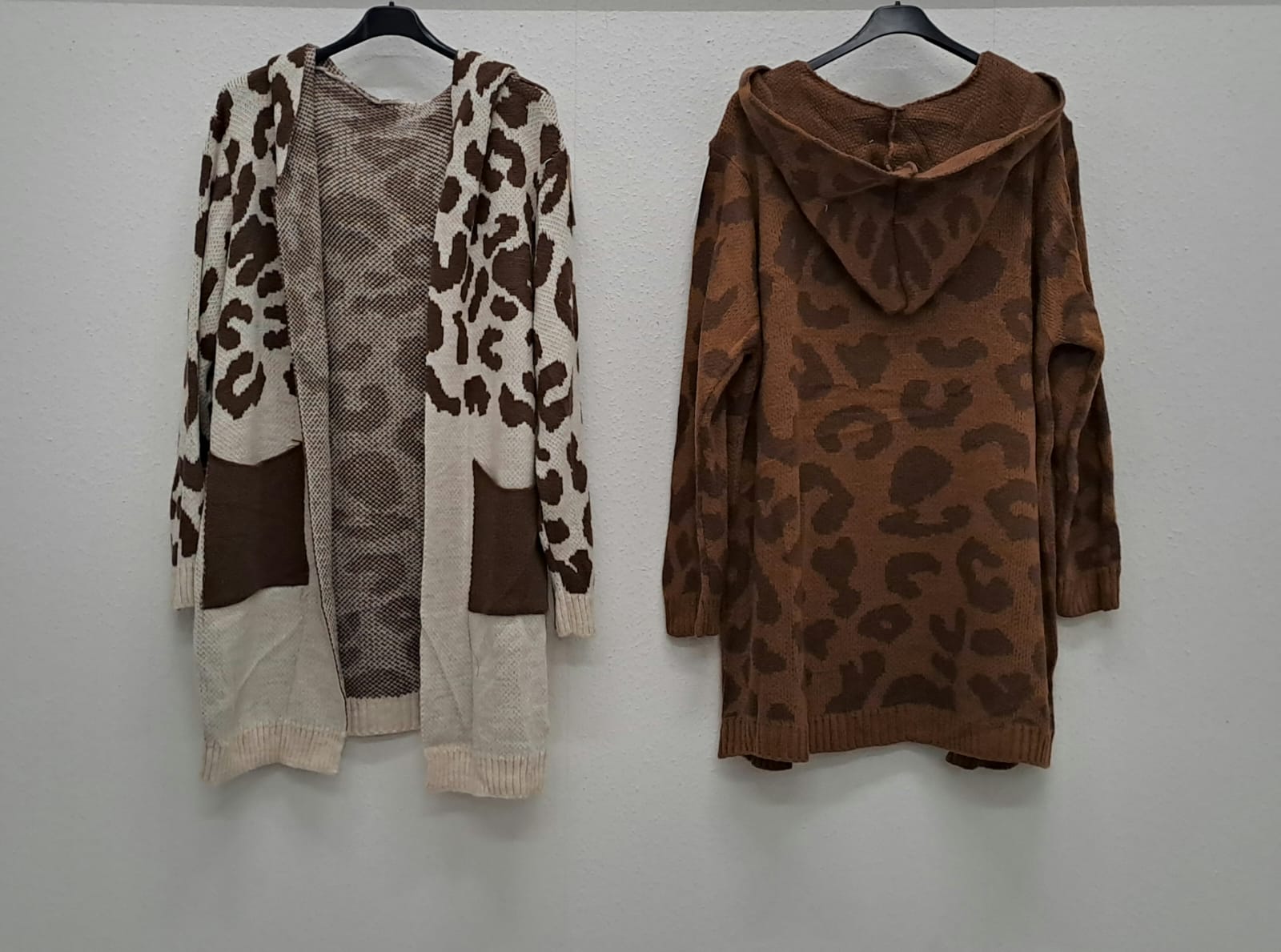Catchme UG - DOB - Dreieich | Jacken Einheitsgröße | Artikel-Nr. GR-26569 | GR-26569 | Brustweite 75Lange 87 | Kategorie: Bekleidung (Ab grose 44) / Jacken | Angebot: Sofortprogramme, Orderware | Adresse: Catchme UG - Otto-Hahn Str. 24 - 63303 Dreieich - Tel: +49 (0)6103 – 39891 10 - grossartig9@gmail.com