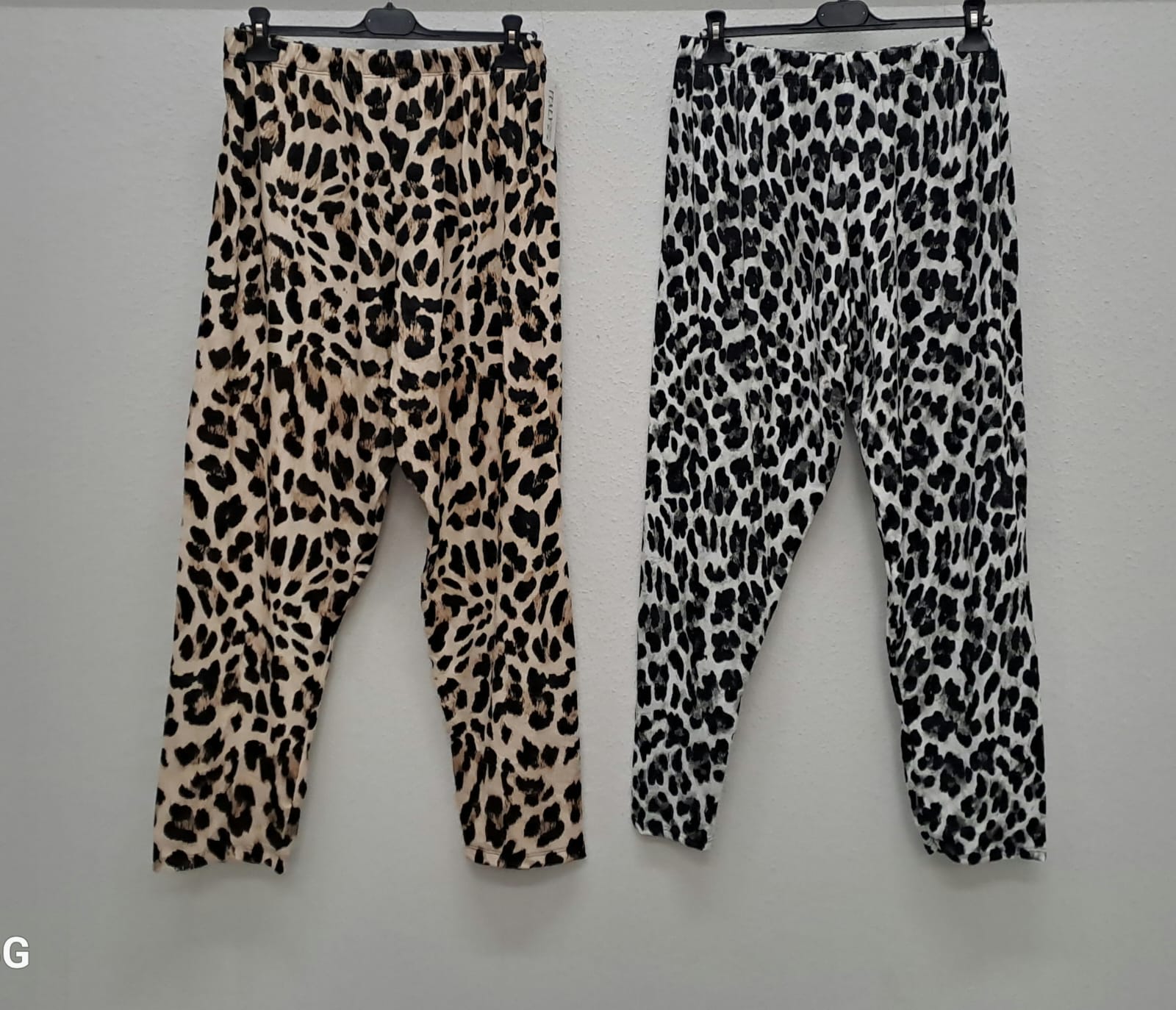 Catchme UG - DOB - Dreieich | Leggings Einheitsgröße | Artikel-Nr. GR-26581 | GR-26581 | gedehnt 80 | Kategorie: Bekleidung (Ab grose 44) / Hosen | Angebot: Sofortprogramme, Orderware | Adresse: Catchme UG - Otto-Hahn Str. 24 - 63303 Dreieich - Tel: +49 (0)6103 – 39891 10 - grossartig9@gmail.com
