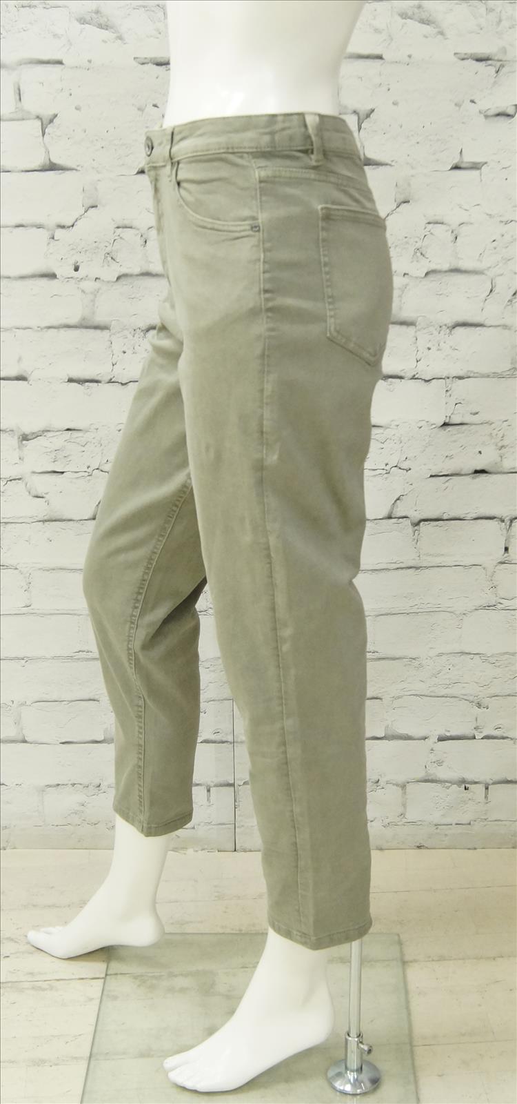 Hier geht's zum Shop von: Bhatti Mode GmbH - Young fashion, DOB - Blusen, Hosen Jacken, Jeans, Kleider, Pullover etc. | Kategorie: Hose/Jeans/Legging | Adresse: Bhatti Mode GmbH - Breslauer Str. 8 - 41460 Neuss - Tel: 02131-130004 - gurdip-bhatti@t-online.de | Angebot: Damenbekleidung, Young Fashion, Sofortprogramme