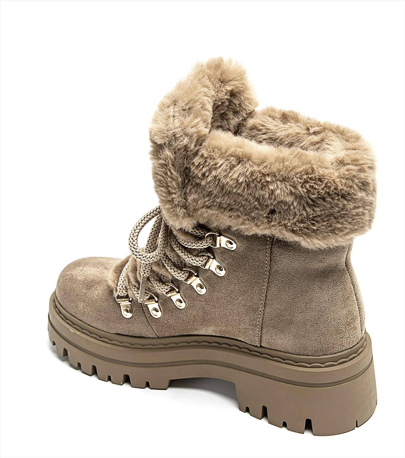 Ala Mode Fashion-DOB;Accessoires;Leather Wear; Young Fashion - Neuss | Kategorie: Schuhe / Stiefeletten (Lot) | Angebot: Sofortprogramme, Orderware | Adresse: Ala Mode Fashion - Breslauerstr. 8 Raum 113 - 41460 neuss - Tel: 021312091616 - ala-mode@web.de