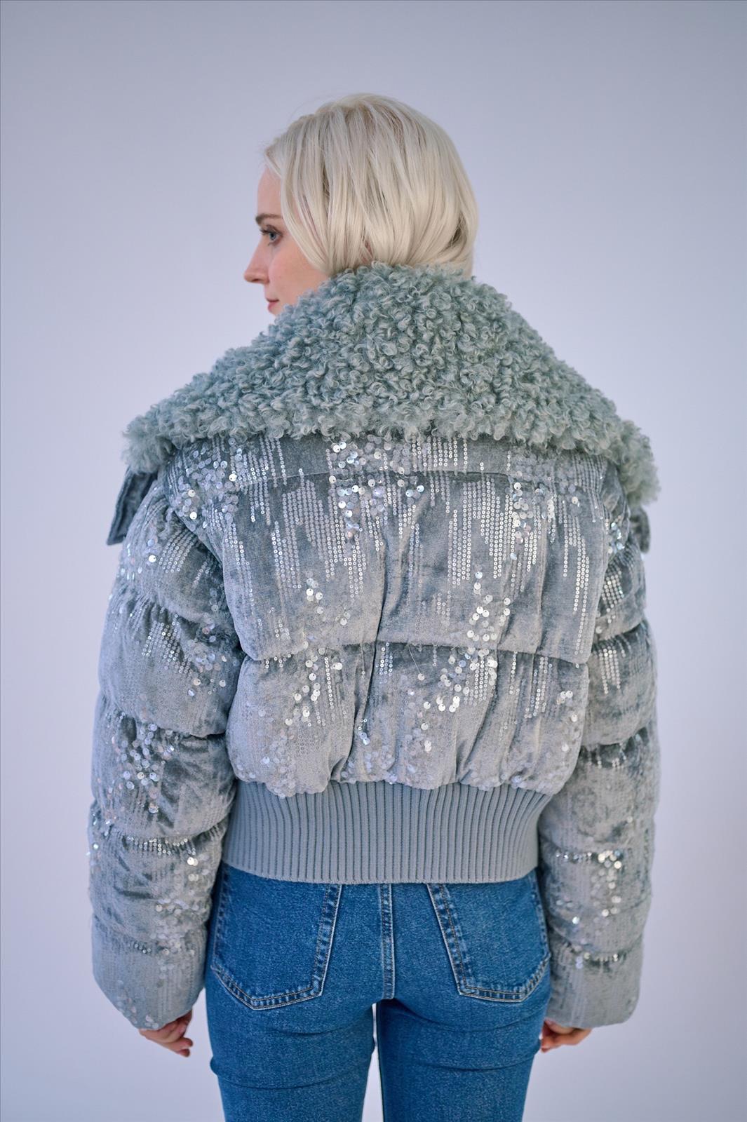 Ala Mode Fashion-DOB;Accessoires;Leather Wear; Young Fashion - Neuss | Kategorie: Jacke | Angebot: Sofortprogramme, Orderware | Adresse: Ala Mode Fashion - Breslauerstr. 8 Raum 113 - 41460 neuss - Tel: 021312091616 - ala-mode@web.de