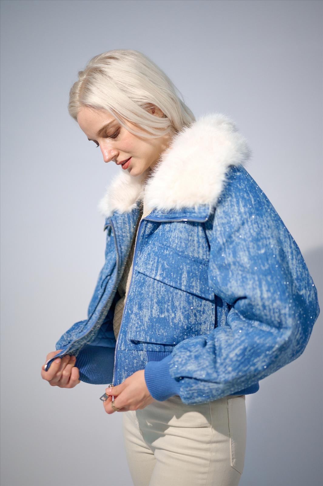 Ala Mode Fashion-DOB;Accessoires;Leather Wear; Young Fashion - Neuss | Kategorie: Jacke | Angebot: Sofortprogramme, Orderware | Adresse: Ala Mode Fashion - Breslauerstr. 8 Raum 113 - 41460 neuss - Tel: 021312091616 - ala-mode@web.de