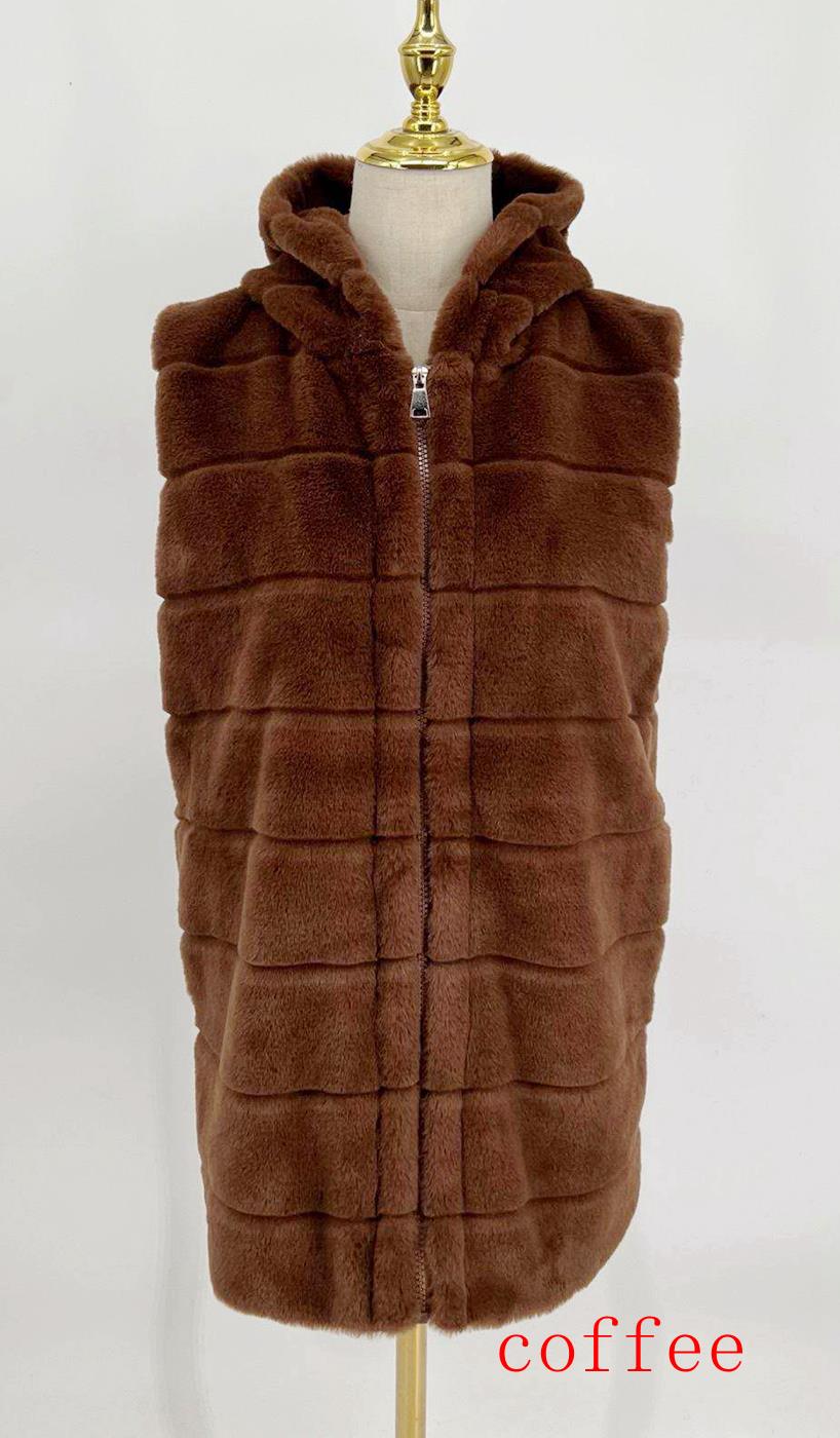 YOU ACCESSOIRES GMBH | Kategorie: PONCHO & KLEIDER | Angebot: Damenbekleidung, Damen Accessoires, Herren Accessoires, Dessous, Beach Wear, Sofortprogramme, Orderware | Adresse: YOU ACCESSOIRES GMBH - ANTON-KUX-STR 2 (B008) - 41460 NEUSS - Tel: 02131 3149949 - YOUACCESSOIRES1668@HOTMAIL.COM
