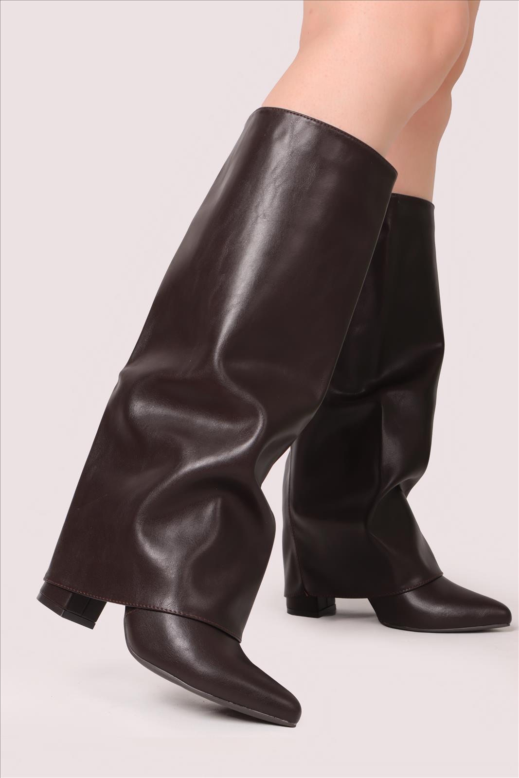 E-Vitale Shoes - BIONDINI Großhandel Wholesale - hochwertige italienische Schuhe direkt ab Fabrik | Kategorie: Damenschuhe / Stiefel (LOT) | Angebot: Damenbekleidung, Damen Accessoires, Herren Accessoires, Schuhe, Young Fashion, Leather Wear, Sofortprogramme, Orderware | Adresse: E-VITALE SHOES - Raum 114 - Breslauer Str. 8 - 41460 Neuss - Tel: 02131/3868532 - service@evitale-shoes.eu