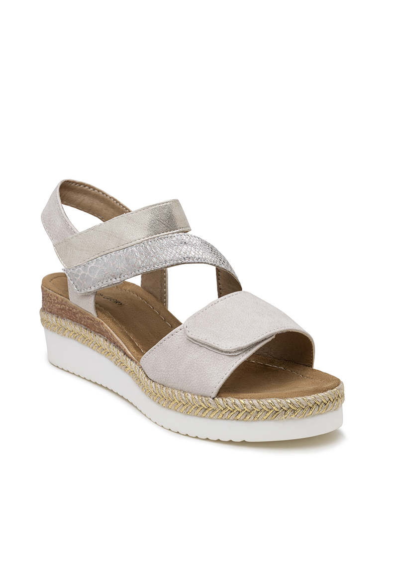 Hier geht's zum Shop von: Lujah Shoes (Schuhgrosshandel) | Artikel-Nr. F6702 | Sandalle/DDY | Kategorie: Sandalle | Adresse: Lujah Shoes - Doesburgstraat 5 - 5651BD Eindhoven - Tel: 0031642235368 - lujah-schuh@hotmail.com | Angebot: Schuhe, Große Größen, Kinder & Teens, Young Fashion, Leather Wear