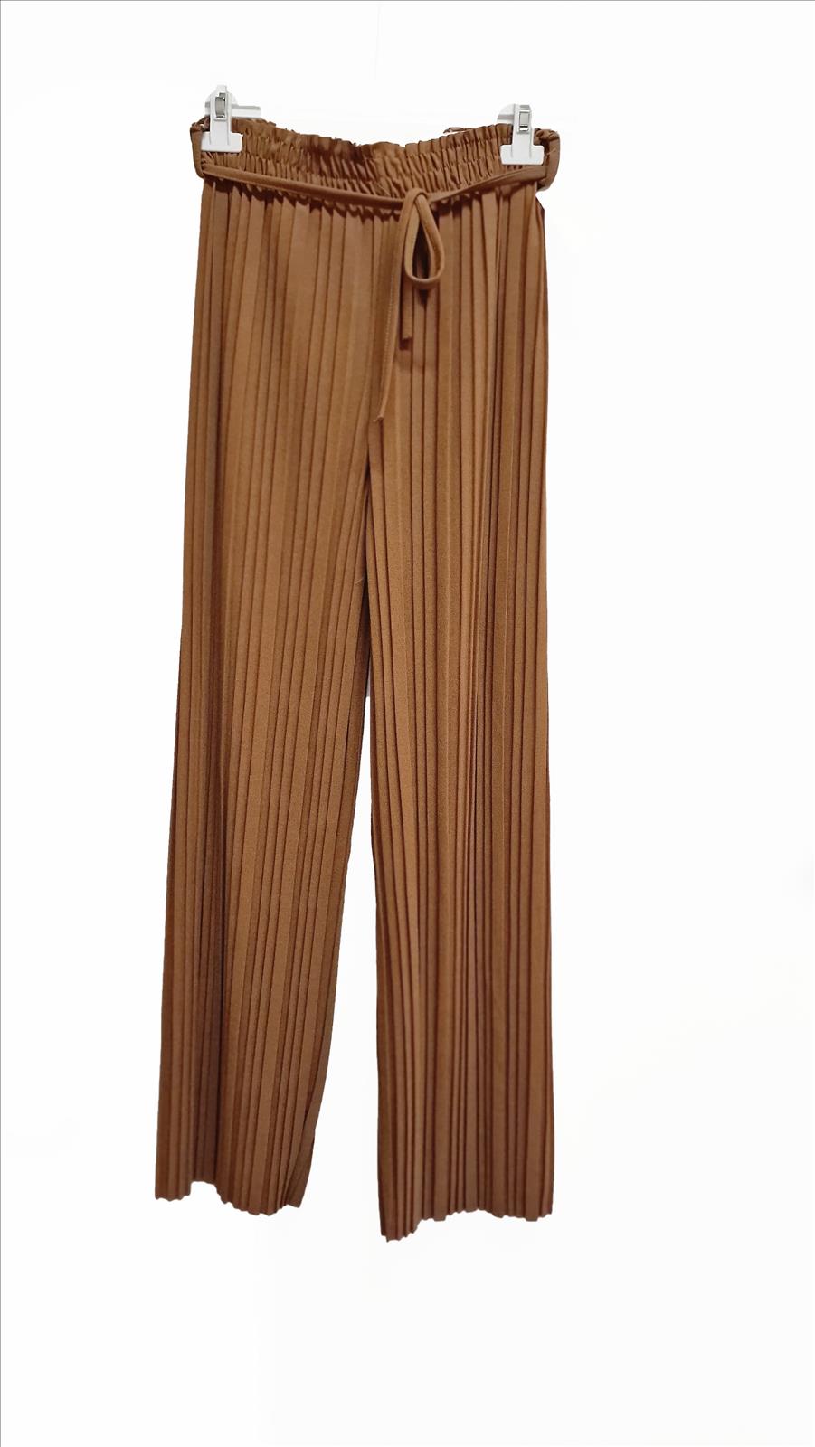 Noor Fashion - DOB;HAKA;Young Fashion - Dreieich | Kategorie: Damen Hose | Angebot: Sofortprogramme, Orderware | Adresse: Noor Fashion - Otto-Hahn-Str. 6 - 63303 Dreieich - Tel: +49 6103 371505 - noorfashion@web.de