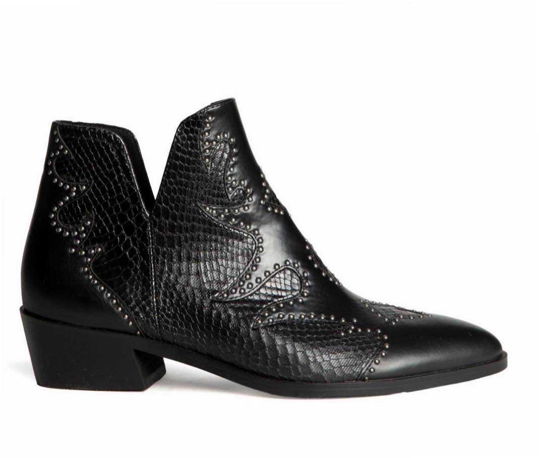 E-Vitale Shoes - BIONDINI Großhandel Wholesale - hochwertige italienische Schuhe direkt ab Fabrik | Kategorie: Damenschuhe / Stiefel (LOT) | Angebot: Damenbekleidung, Damen Accessoires, Herren Accessoires, Schuhe, Young Fashion, Leather Wear, Sofortprogramme, Orderware | Adresse: E-VITALE SHOES - Raum 114 - Breslauer Str. 8 - 41460 Neuss - Tel: 02131/3868532 - service@evitale-shoes.eu