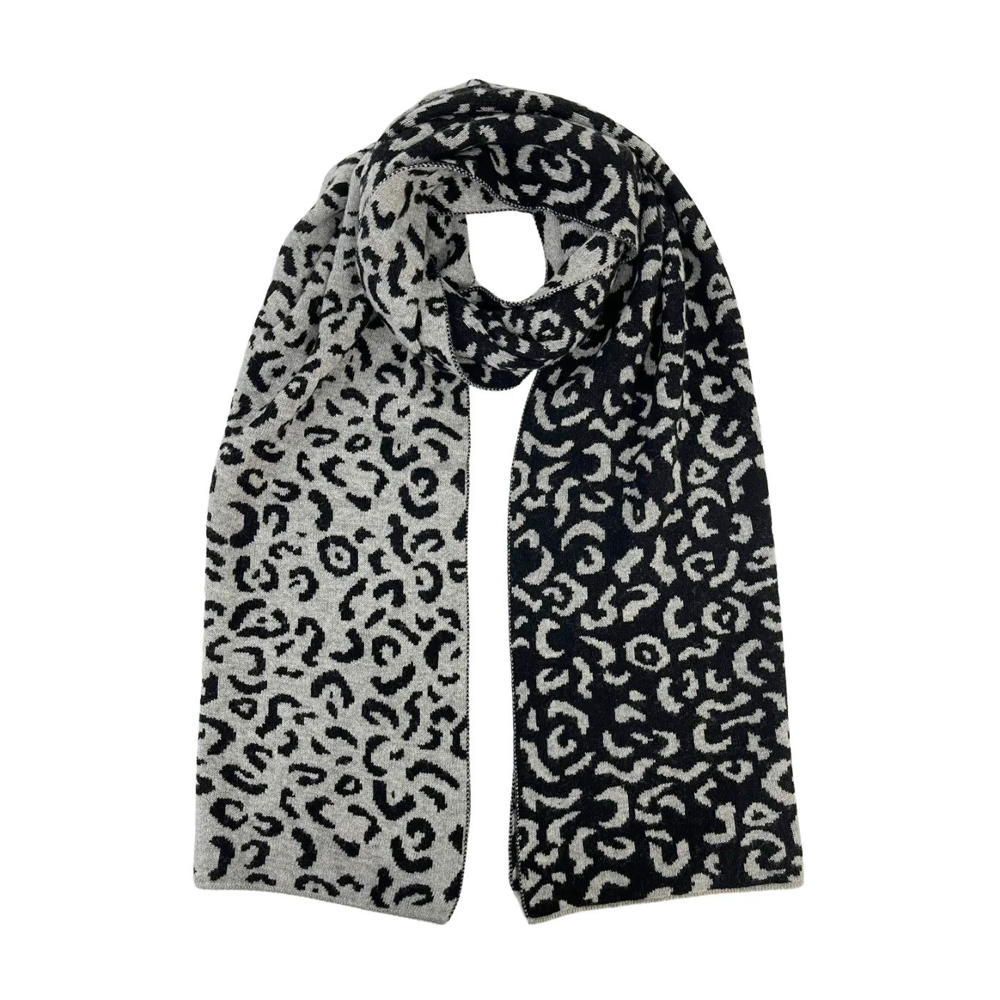 Hier geht's zum Shop von: Fox by Ren GmbH - DOB; ACCessoires - Neuss | Kategorie: Tücher / Schals | Adresse: Fox by Ren GmbH - Anton-Kux-Str. 2 - 41460 Neuss - Tel: 021313818241 - info@foxbyren.com | Angebot: Sofortprogramme, Orderware