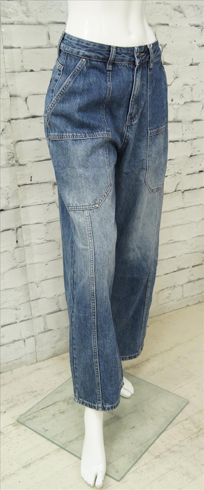 Hier geht's zum Shop von: Bhatti Mode GmbH - Young fashion, DOB - Blusen, Hosen Jacken, Jeans, Kleider, Pullover etc. | Kategorie: Hose/Jeans/Legging | Adresse: Bhatti Mode GmbH - Breslauer Str. 8 - 41460 Neuss - Tel: 02131-130004 - gurdip-bhatti@t-online.de | Angebot: Damenbekleidung, Young Fashion, Sofortprogramme