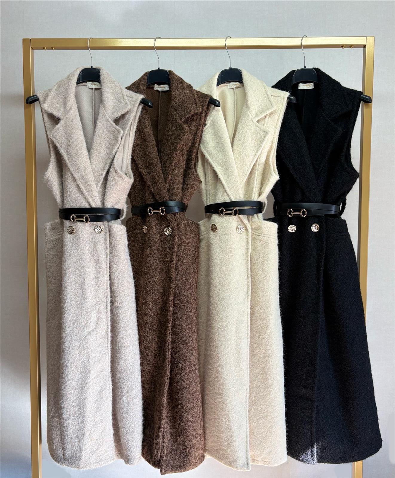 Hier geht's zum Shop von: Ala Mode Fashion-DOB;Accessoires;Leather Wear; Young Fashion - Neuss | Kategorie: Weste | Adresse: Ala Mode Fashion - Breslauerstr. 8 Raum 113 - 41460 neuss - Tel: 021312091616 - ala-mode@web.de | Angebot: Sofortprogramme, Orderware
