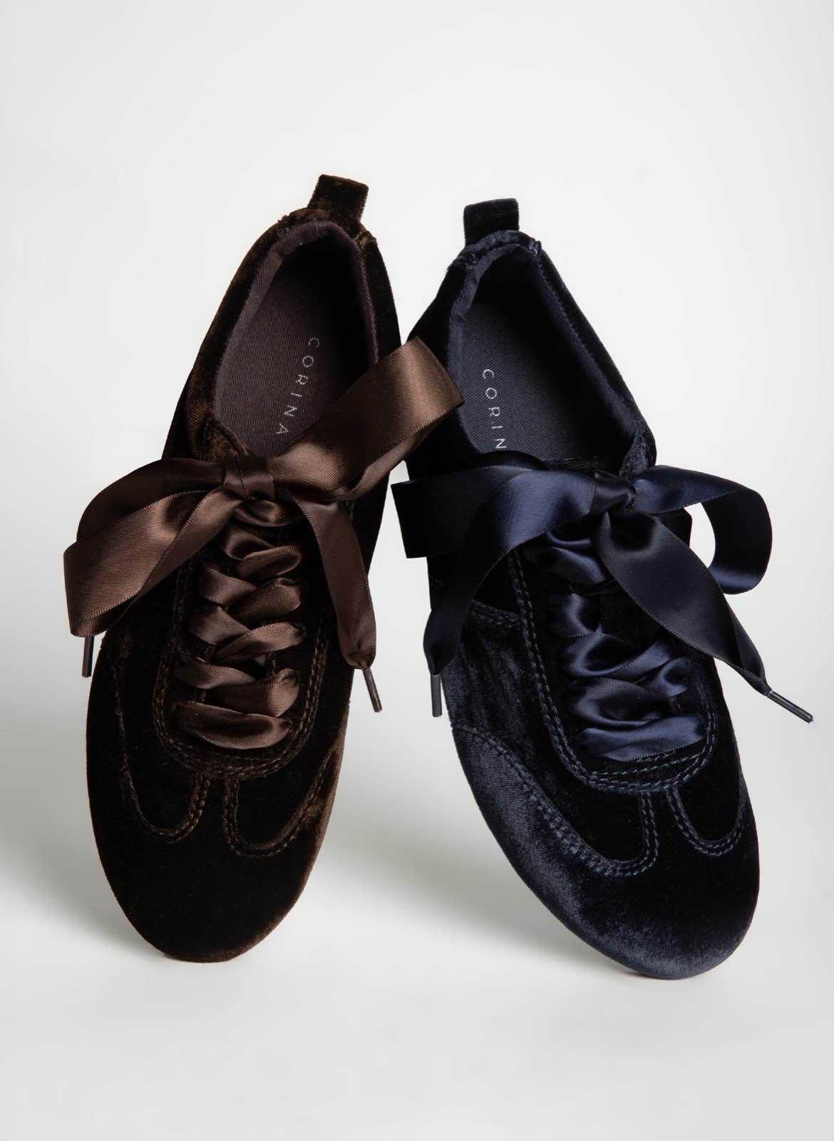 E-Vitale Shoes - BIONDINI Großhandel Wholesale - hochwertige italienische Schuhe direkt ab Fabrik | Kategorie: Damenschuhe / Stiefel (LOT) | Angebot: Damenbekleidung, Damen Accessoires, Herren Accessoires, Schuhe, Young Fashion, Leather Wear, Sofortprogramme, Orderware | Adresse: E-VITALE SHOES - Raum 114 - Breslauer Str. 8 - 41460 Neuss - Tel: 02131/3868532 - service@evitale-shoes.eu