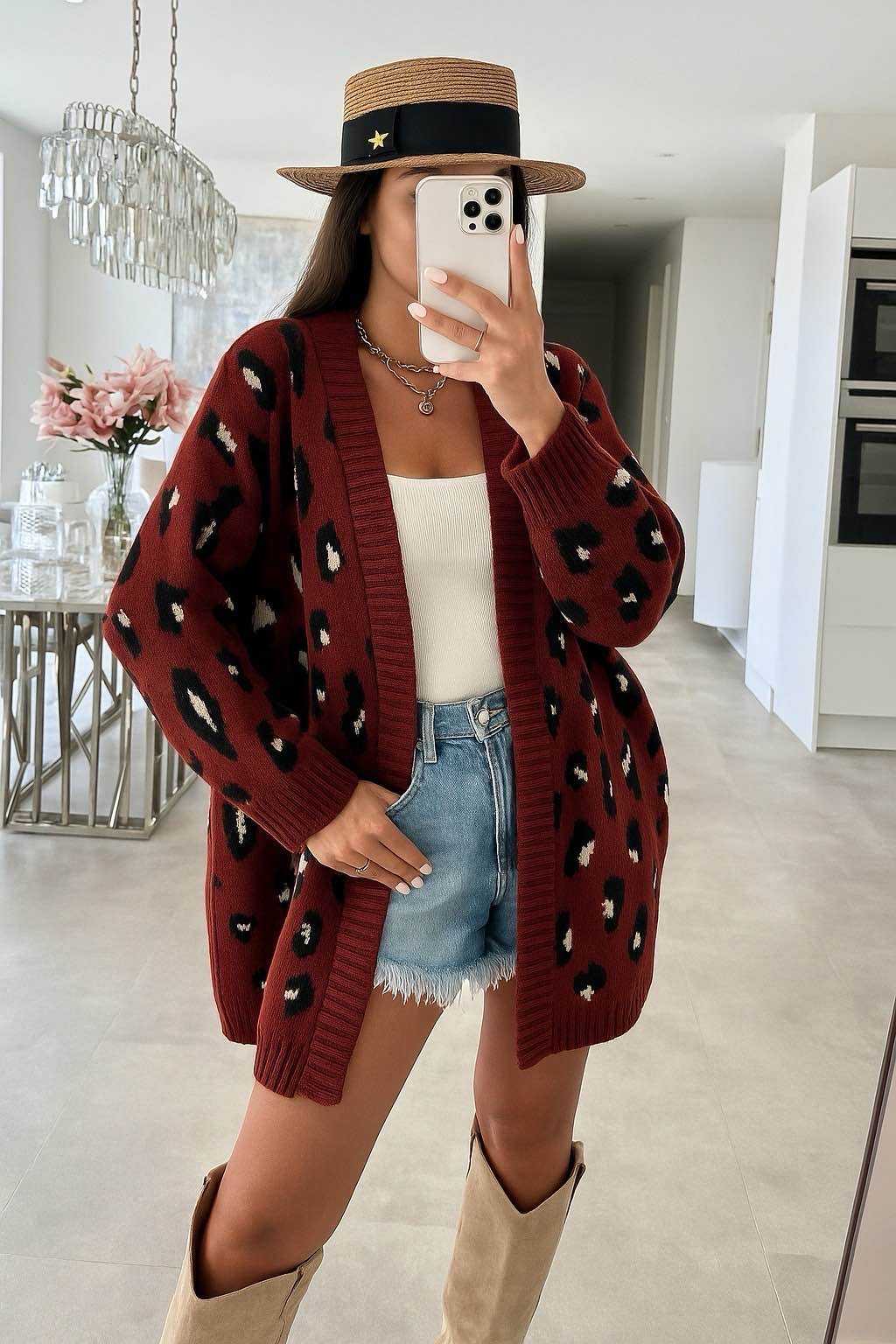 Ala Mode Fashion-DOB;Accessoires;Leather Wear; Young Fashion - Neuss | Kategorie: Strickjacke | Angebot: Sofortprogramme, Orderware | Adresse: Ala Mode Fashion - Breslauerstr. 8 Raum 113 - 41460 neuss - Tel: 021312091616 - ala-mode@web.de
