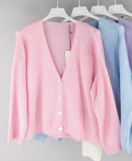 Hier geht's zum Shop von: olluni fashion GmbH - DOB-HAHA-Accessoires-Schuhe-Young-Fashion-Leder-Große Größen - Hamburg | Kategorie: Strickwaren | Adresse: olluni fashion GmbH - Modering 5, Haus D, 5 Etage - 22457 Hamburg - Tel: 040 55598886 - info@olluni.de | Angebot: Damenbekleidung, Damen Accessoires, Große Größen, Young Fashion, Leather Wear, Sofortprogramme, Orderware