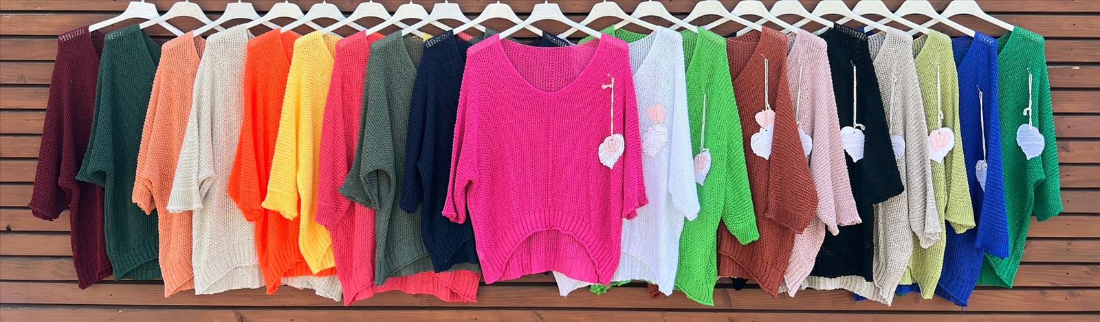 Hier geht's zum Shop von: Sarah GmbH - DOB aus Italien | Pullover | Artikel-Nr. 1602 | Adresse: Sarah GmbH - Otto-Hahn-Straße 1 - 63303 Dreieich - Tel: 061039603444 - sarah-aktuell@t-online.de | Angebot: Damenbekleidung, Damen Accessoires, Große Größen, Young Fashion, Sofortprogramme, Orderware