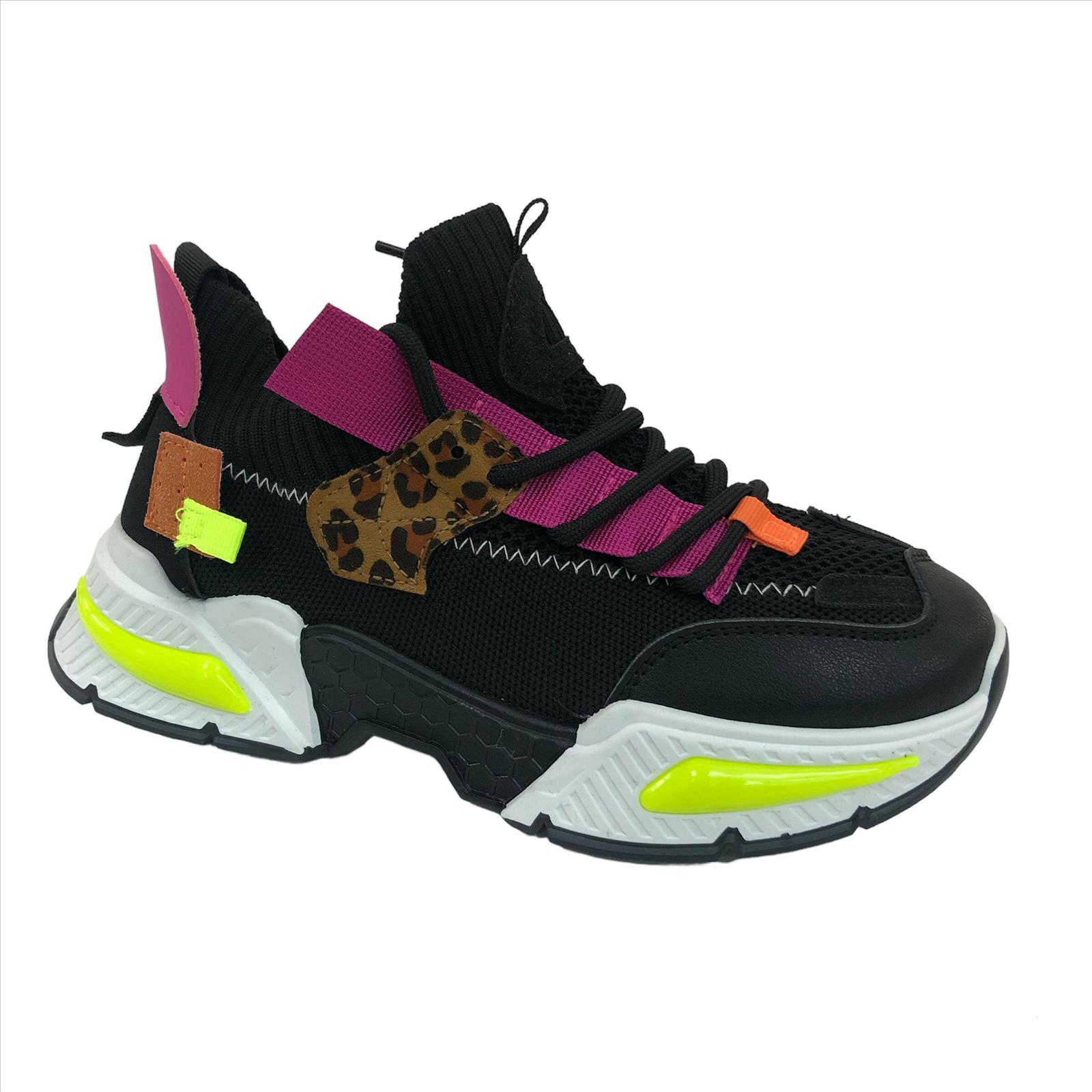 Hier geht's zum Shop von: Fox by Ren GmbH - DOB; ACCessoires - Neuss | Sneaker - Rom | Artikel-Nr. 603 | Damen Fashion Sneakers - Größenaufteilung in einem Karton 36 37 38 39 40 41 1 2 3 3 2 1 - Material: Synthetik | Kategorie: Schuhe / Sneaker | Adresse: Fox by Ren GmbH - Anton-Kux-Str. 2 - 41460 Neuss - Tel: 021313818241 - info@foxbyren.com | Angebot: Sofortprogramme, Orderware