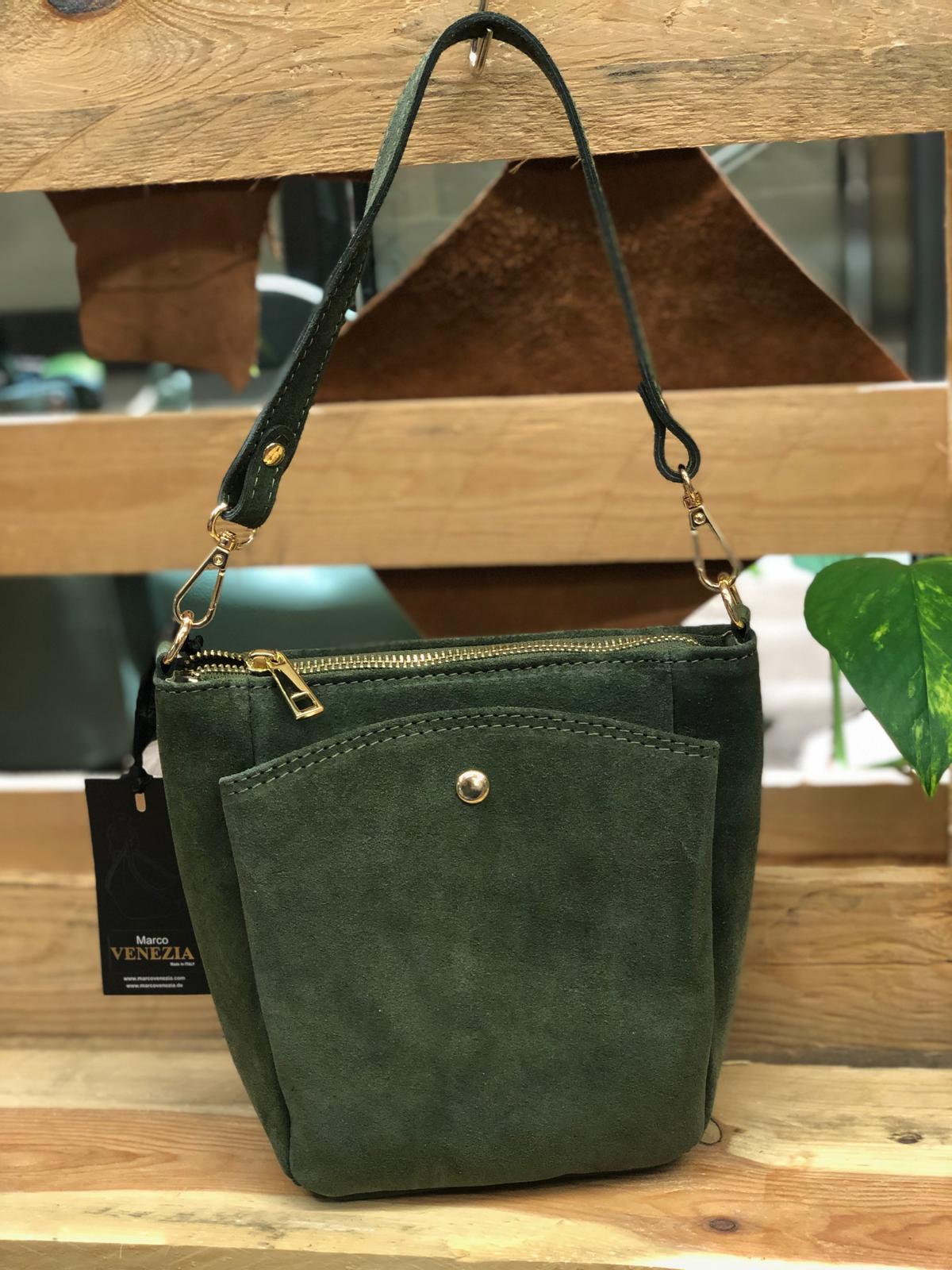 Heinen - Marco Venezia Taschen - Warenhandelsgesellschaft mbH | Kategorie: Damentaschen / Handtasche | Angebot: Damen Accessoires, Herren Accessoires, Leather Wear, Sofortprogramme, Orderware | Adresse: Heinen Warenhandels GmbH - Anton-Kux-Str. 2 - 41460 Neuss - Tel: 02131-3134985 - info@marcovenezia.de