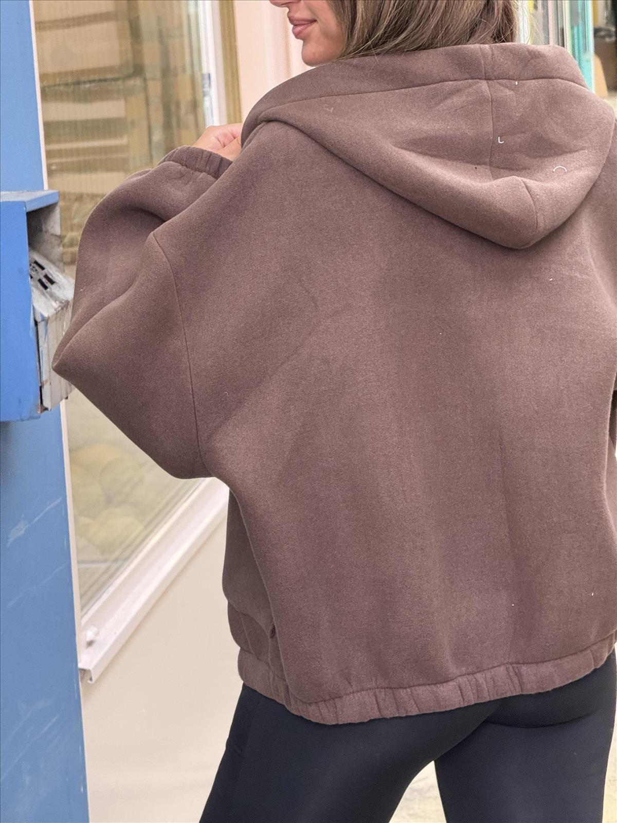 Ala Mode Fashion-DOB;Accessoires;Leather Wear; Young Fashion - Neuss | Kategorie: Jacke | Angebot: Sofortprogramme, Orderware | Adresse: Ala Mode Fashion - Breslauerstr. 8 Raum 113 - 41460 neuss - Tel: 021312091616 - ala-mode@web.de