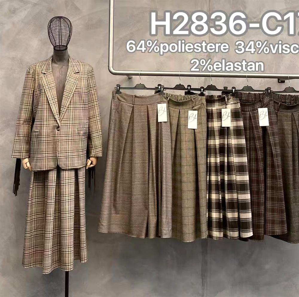 Hier geht's zum Shop von: olluni fashion GmbH - DOB-HAHA-Accessoires-Schuhe-Young-Fashion-Leder-Große Größen - Hamburg | Kategorie: Röcke | Adresse: olluni fashion GmbH - Modering 5, Haus D, 5 Etage - 22457 Hamburg - Tel: 040 55598886 - info@olluni.de | Angebot: Damenbekleidung, Damen Accessoires, Große Größen, Young Fashion, Leather Wear, Sofortprogramme, Orderware