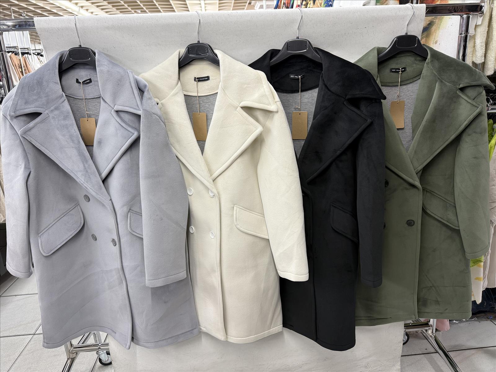 Luna moda GmbH - DOB, Young Fashion - Dreieich | 1 stück | Artikel-Nr. 9337 | mäntel | Kategorie: Jack | Angebot: Sofortprogramme, Orderware | Adresse: Luna moda GmbH - Max-Planck Str. 7 - 63303 Dreieich - Tel: 061032024981 - lunamoda@hotmail.de