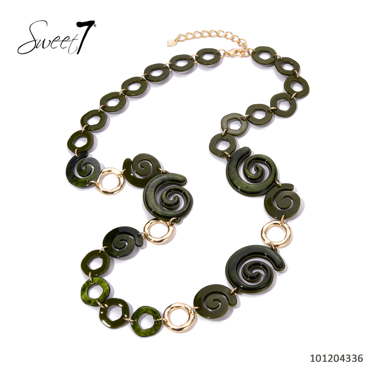 Sunny Mode GmbH - Junge Mode aus Paris | Kette Sweet7 | Artikel-Nr. 101204336 | ChatGPT: Diese auffällige Halskette von Sweet7 kombiniert dunkelgrüne Spiral- und Ringelemente mit goldfarbenen Akzenten. Ihr markantes Design macht sie zum perfekten Statement-Schmuckstück für individuelle und moderne Looks. | Kategorie: Schmuck / Ketten | Angebot: Damenbekleidung, Damen Accessoires, Große Größen, Young Fashion, Sofortprogramme | Adresse: Sunny Mode GmbH - Kölner Str. 1 - 65760 Eschborn - Tel: 06196 483138 - info@sunnymode.de