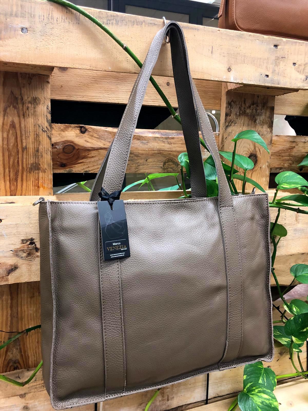 Heinen - Marco Venezia Taschen - Warenhandelsgesellschaft mbH | Kategorie: Damentaschen / Business-Tasche | Angebot: Damen Accessoires, Herren Accessoires, Leather Wear, Sofortprogramme, Orderware | Adresse: Heinen Warenhandels GmbH - Anton-Kux-Str. 2 - 41460 Neuss - Tel: 02131-3134985 - info@marcovenezia.de
