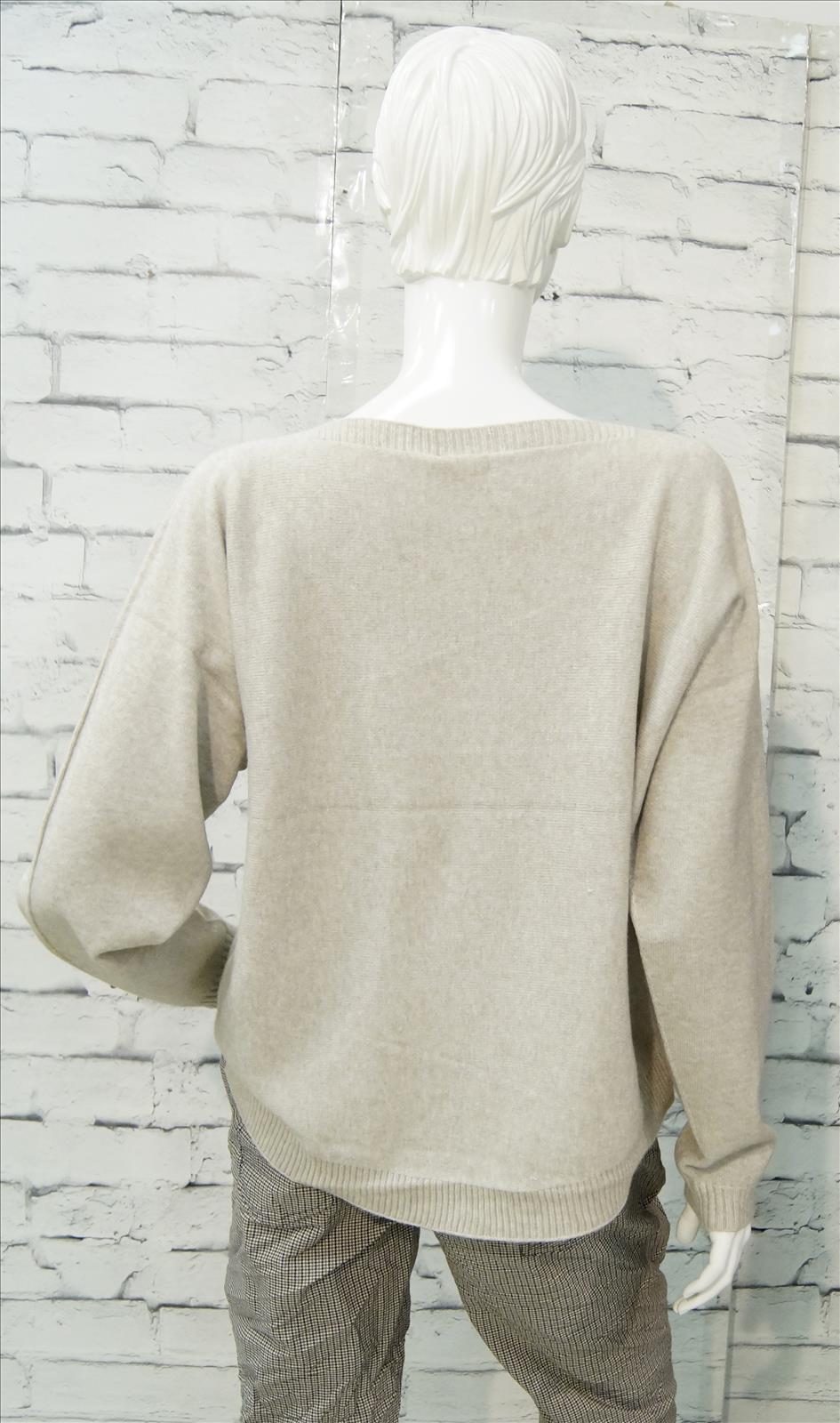 Hier geht's zum Shop von: Bhatti Mode GmbH - Young fashion, DOB - Blusen, Hosen Jacken, Jeans, Kleider, Pullover etc. | Kategorie: Shirt/Bluse/Pullover | Adresse: Bhatti Mode GmbH - Breslauer Str. 8 - 41460 Neuss - Tel: 02131-130004 - gurdip-bhatti@t-online.de | Angebot: Damenbekleidung, Young Fashion, Sofortprogramme