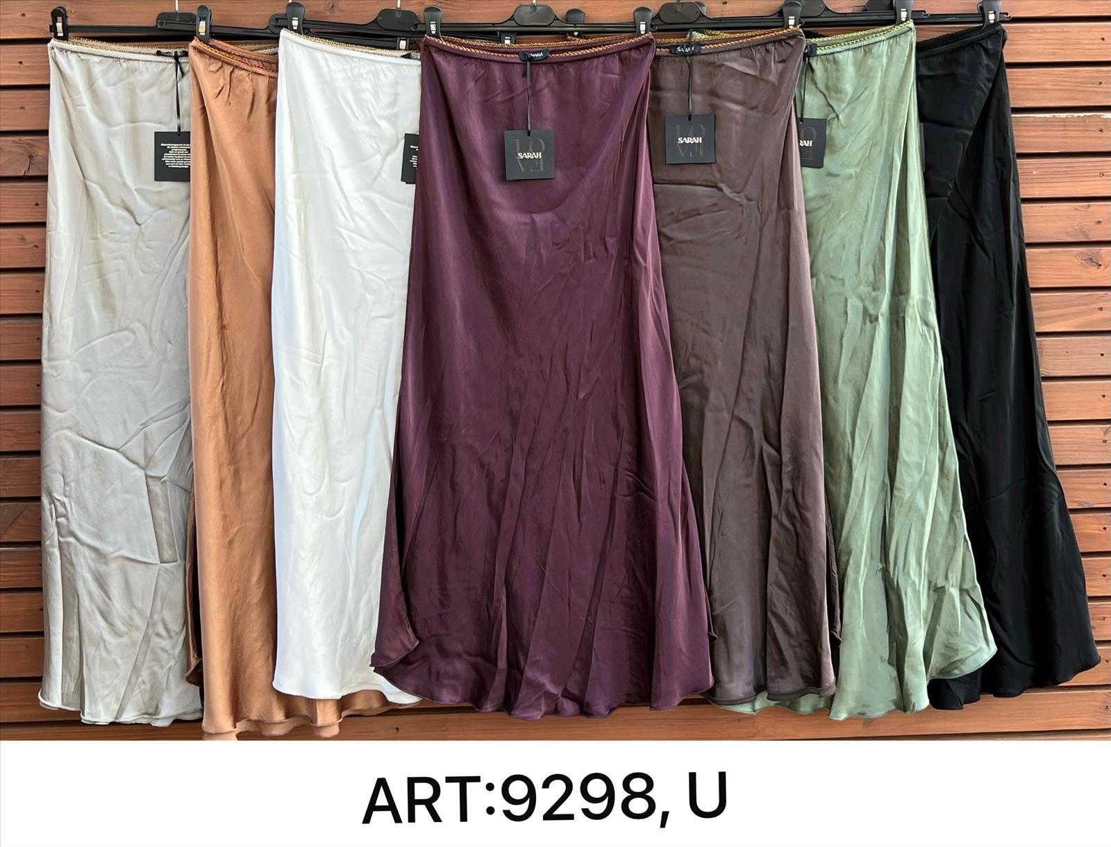 Sarah GmbH - DOB aus Italien | Rock | Artikel-Nr. 732 | Angebot: Damenbekleidung, Damen Accessoires, Große Größen, Young Fashion, Sofortprogramme, Orderware | Adresse: Sarah GmbH - Otto-Hahn-Straße 1 - 63303 Dreieich - Tel: 061039603444 - sarah-aktuell@t-online.de