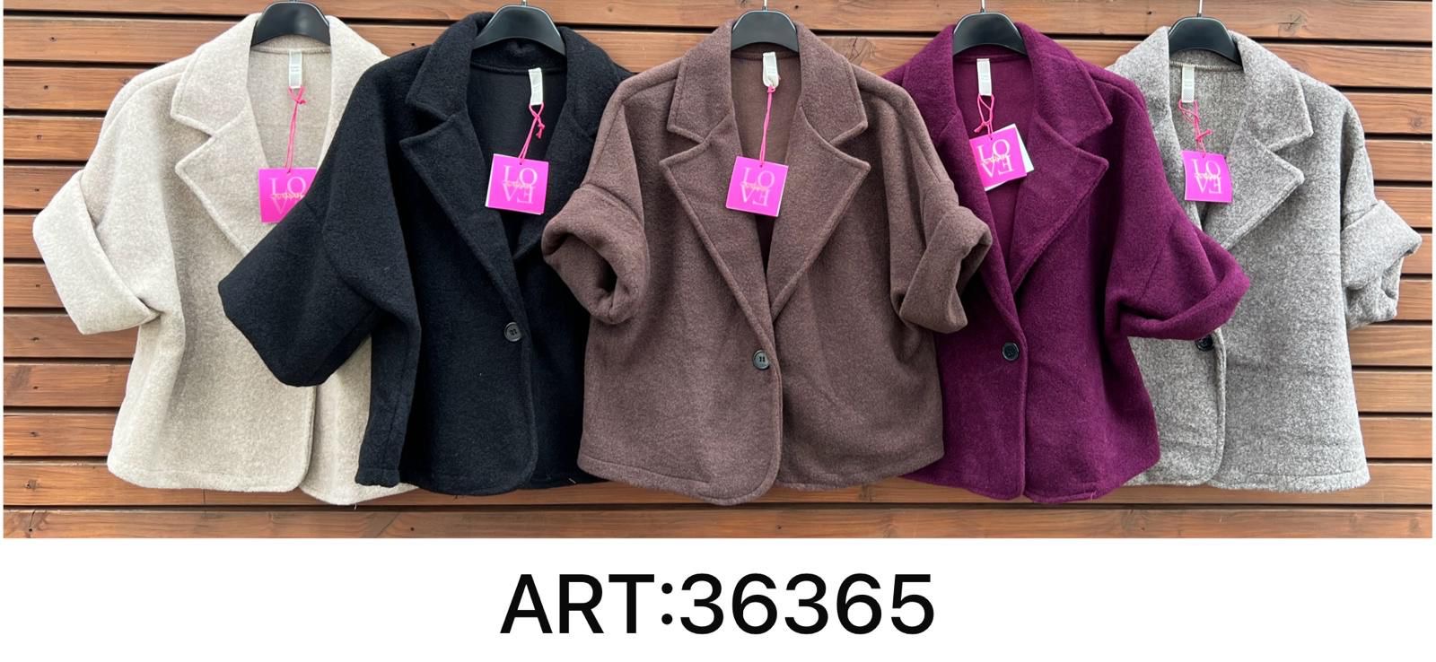 Sarah GmbH - DOB aus Italien | Jacke | Artikel-Nr. 782 | Angebot: Damenbekleidung, Damen Accessoires, Große Größen, Young Fashion, Sofortprogramme, Orderware | Adresse: Sarah GmbH - Otto-Hahn-Straße 1 - 63303 Dreieich - Tel: 061039603444 - sarah-aktuell@t-online.de