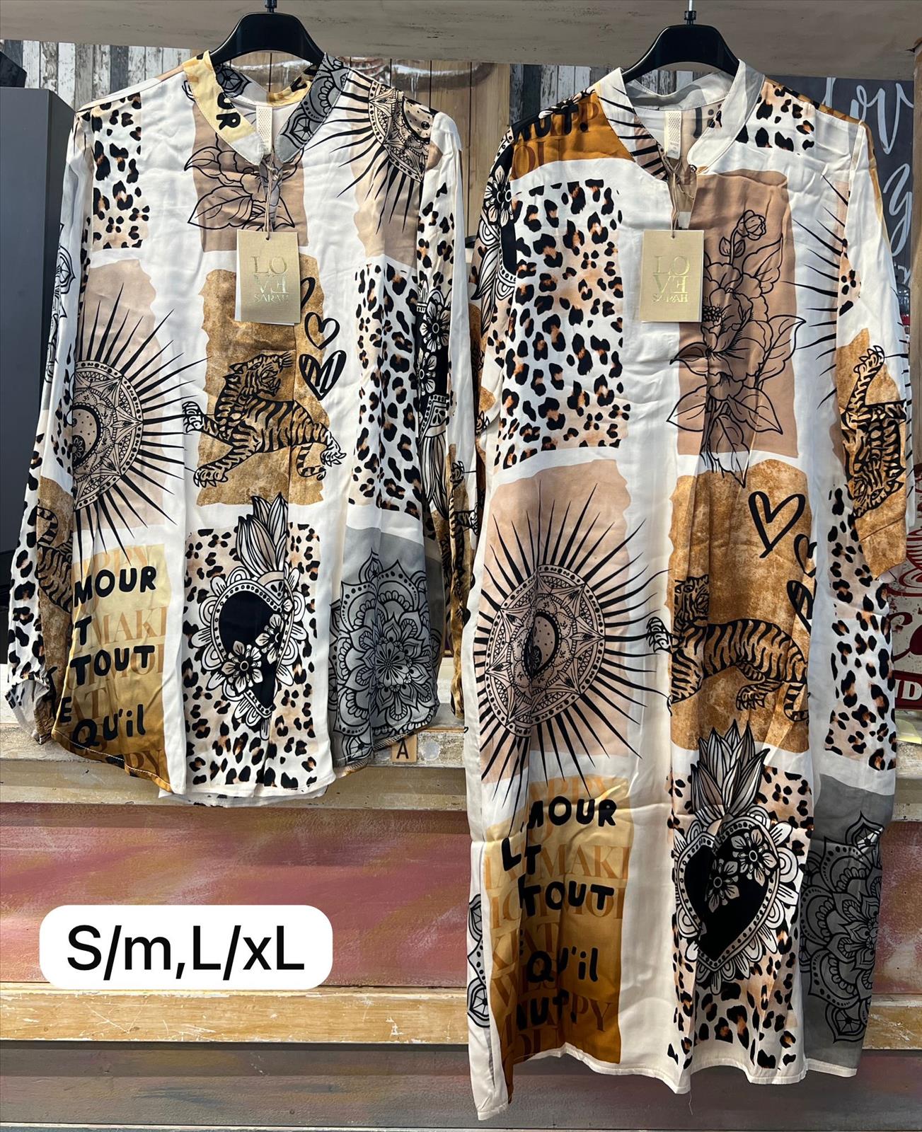 Sarah GmbH - DOB aus Italien | Bluse/Kleid | Artikel-Nr. 791 | Angebot: Damenbekleidung, Damen Accessoires, Große Größen, Young Fashion, Sofortprogramme, Orderware | Adresse: Sarah GmbH - Otto-Hahn-Straße 1 - 63303 Dreieich - Tel: 061039603444 - sarah-aktuell@t-online.de