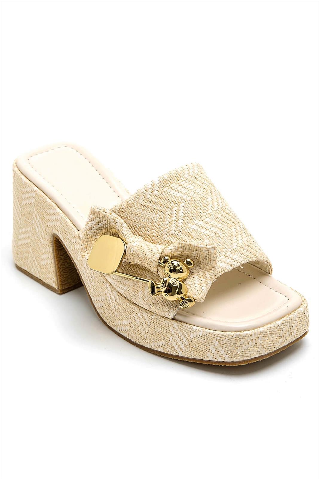Hier geht's zum Shop von: E-Vitale Shoes - BIONDINI Großhandel Wholesale - hochwertige italienische Schuhe direkt ab Fabrik | Kategorie: Damenschuhe / Sandaletten (LOT) | Adresse: E-VITALE SHOES - Raum 114 - Breslauer Str. 8 - 41460 Neuss - Tel: 02131/3868532 - service@evitale-shoes.eu | Angebot: Damenbekleidung, Damen Accessoires, Herren Accessoires, Schuhe, Young Fashion, Leather Wear, Sofortprogramme, Orderware