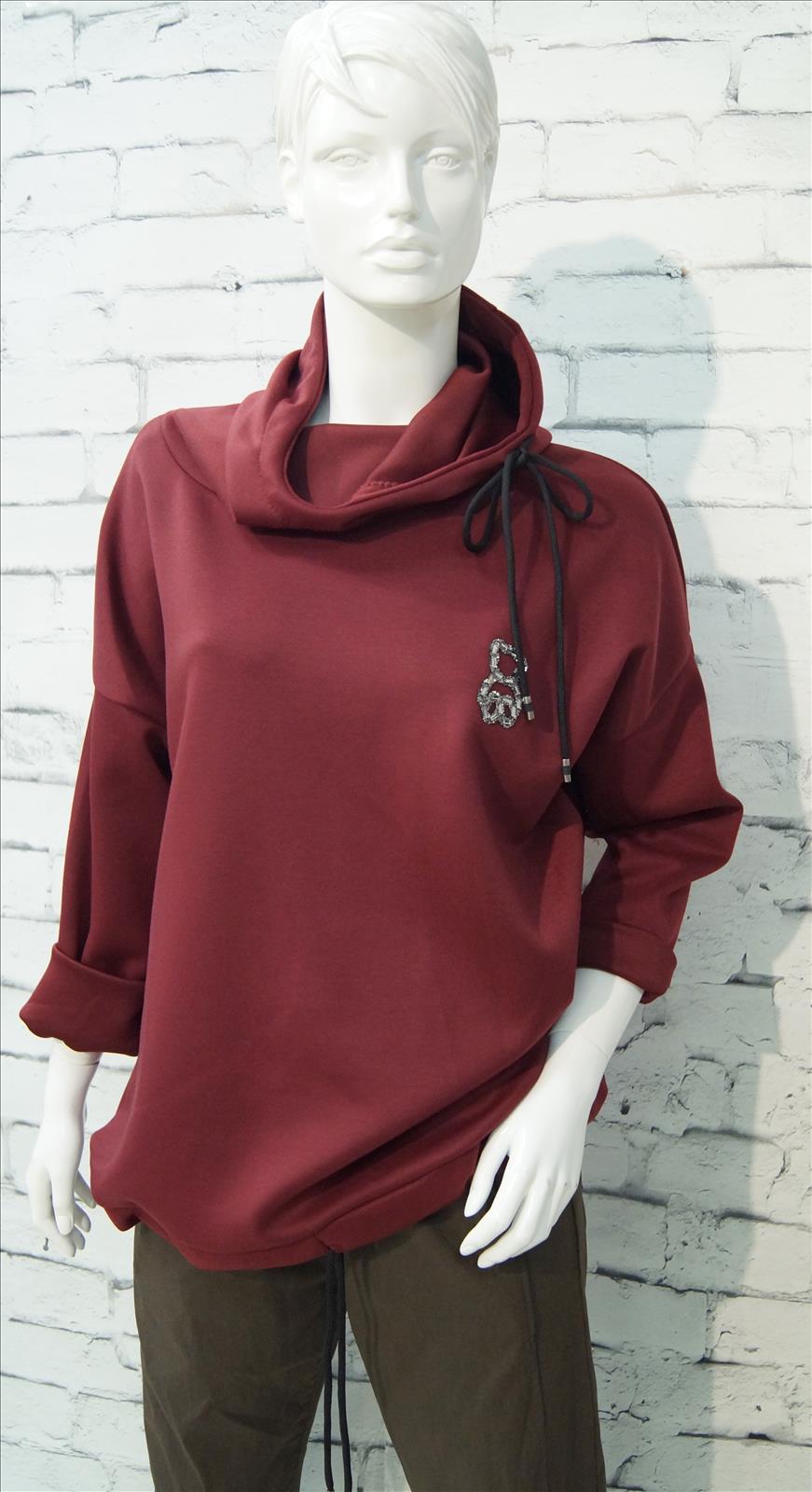 Bhatti Mode GmbH - Young fashion, DOB - Blusen, Hosen Jacken, Jeans, Kleider, Pullover etc. | Kategorie: Shirt/Bluse/Pullover | Angebot: Damenbekleidung, Young Fashion, Sofortprogramme | Adresse: Bhatti Mode GmbH - Breslauer Str. 8 - 41460 Neuss - Tel: 02131-130004 - gurdip-bhatti@t-online.de