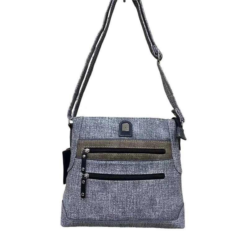 Hier geht's zum Shop von: Fox by Ren GmbH - DOB; ACCessoires - Neuss | Kategorie: Taschen / Umhängetaschen | Adresse: Fox by Ren GmbH - Anton-Kux-Str. 2 - 41460 Neuss - Tel: 021313818241 - info@foxbyren.com | Angebot: Sofortprogramme, Orderware