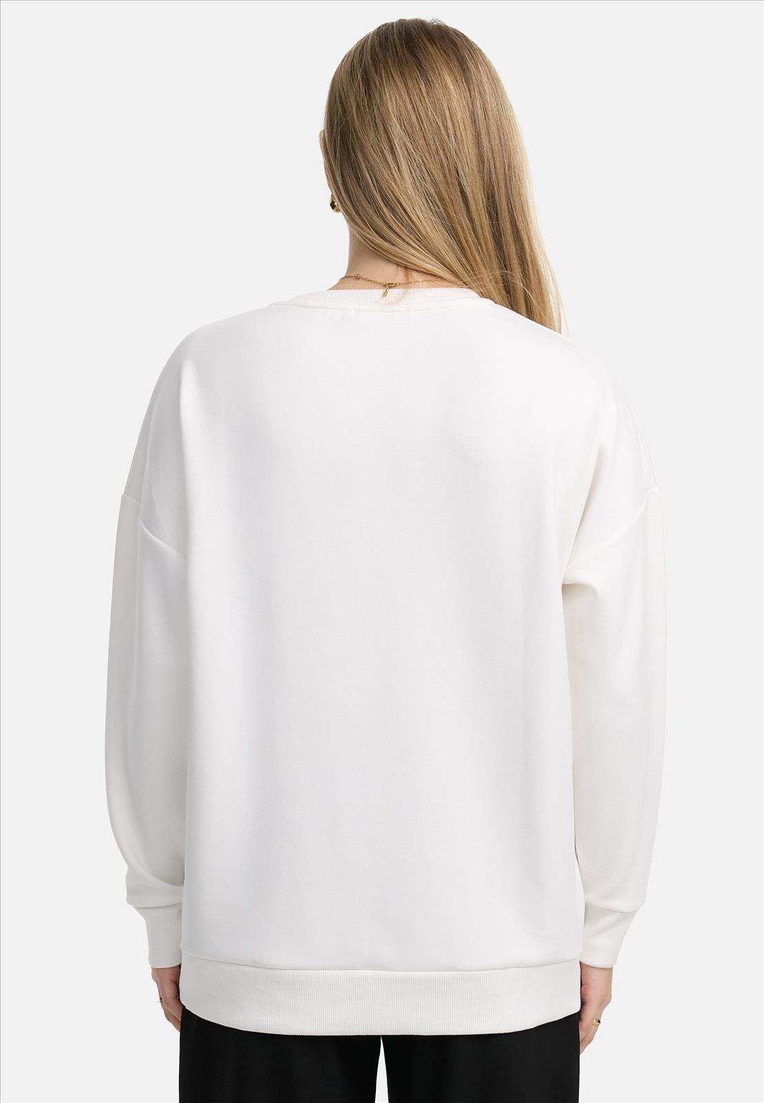 Hier geht's zum Shop von: Decay Modevertrieb GmbH - Textilien Grosshandel T-Shirts Jeans | Artikel-Nr. MD3002 | Decay Scuba Longsleeve | Der Decay Scuba Longsleeve vereint modernen Style mit einer kraftvollen Botschaft. Auf der Vorderseite ist der Ausdruck „What Comes Around Goes Around“ zu sehen, der für ein bewusstes und positiv gelebtes Leben steht. Das markante „Good Life“-Design im Kreis auf der Brust unterstreicht den optimistischen Charakter des Shirts und setzt einen coolen Akzent. Hochwertige Materialien: Der Stoff besteht aus 48% Modal, 47% Baumwolle und 5% Elasthan, was den Longsleeve besonders weich, angenehm auf der | Kategorie: Longsleeve | Adresse: Decay Modevertrieb GmbH - Breslauerstr. 8 - 41460 Neuss - Tel: 02131-3846926 - balaban@decay24.de | Angebot: Sofortprogramme, Orderware