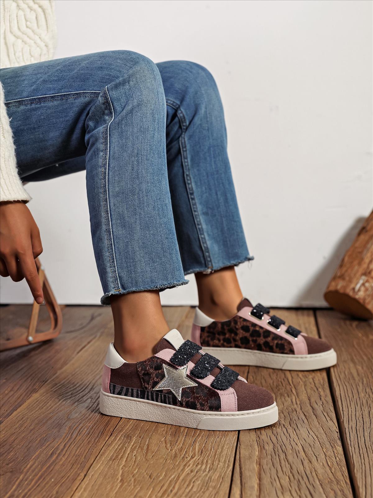 Ala Mode Fashion-DOB;Accessoires;Leather Wear; Young Fashion - Neuss | Kategorie: Schuhe / Sneakers (Lot) | Angebot: Sofortprogramme, Orderware | Adresse: Ala Mode Fashion - Breslauerstr. 8 Raum 113 - 41460 neuss - Tel: 021312091616 - ala-mode@web.de