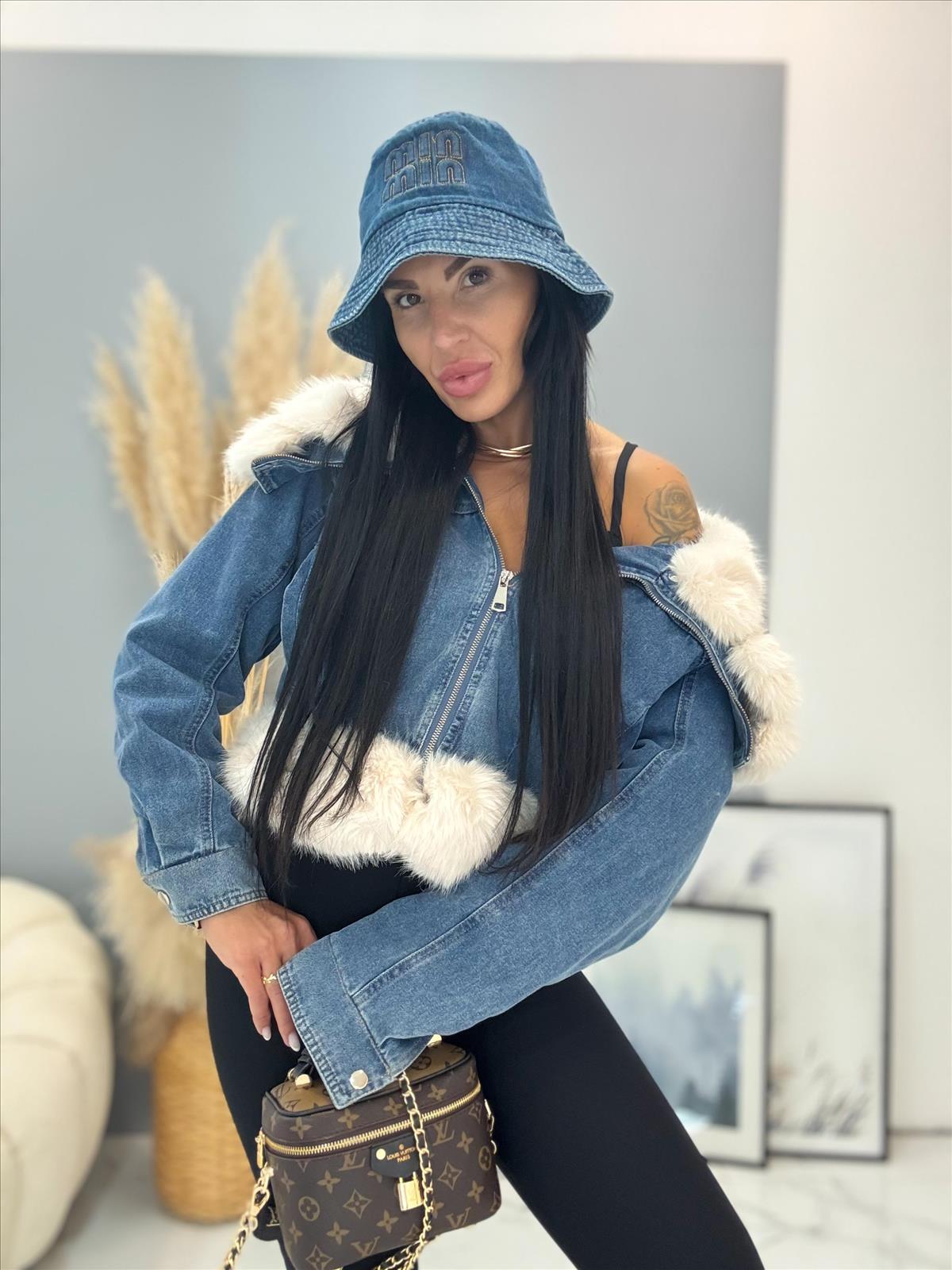efashion s.r.o. - DOB;Accesoires;Schuhe;Young Fashion - Medvedov | Kategorie: Women´s clothes / Jackets, Vests | Angebot: Sofortprogramme, Orderware | Adresse: efashion s.r.o. - Medvedov 248 - 93007 Medvedov - Tel: 00421915306623 - egrikolocsicsjudit@gmail.com