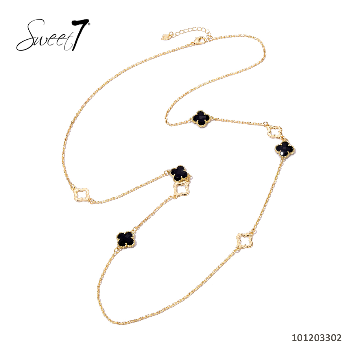 Sunny Mode GmbH - Junge Mode aus Paris | Kette Sweet7 | Artikel-Nr. 101203302 | Diese elegante Halskette von Sweet7 ist goldfarben gestaltet und mit schwarzen vierblättrigen Blütenelementen verziert. Ihr stilvolles Design macht sie zu einem vielseitigen Accessoire für moderne und klassische Outfits gleichermaßen. | Kategorie: Schmuck / Ketten | Angebot: Damenbekleidung, Damen Accessoires, Große Größen, Young Fashion, Sofortprogramme | Adresse: Sunny Mode GmbH - Kölner Str. 1 - 65760 Eschborn - Tel: 06196 483138 - info@sunnymode.de