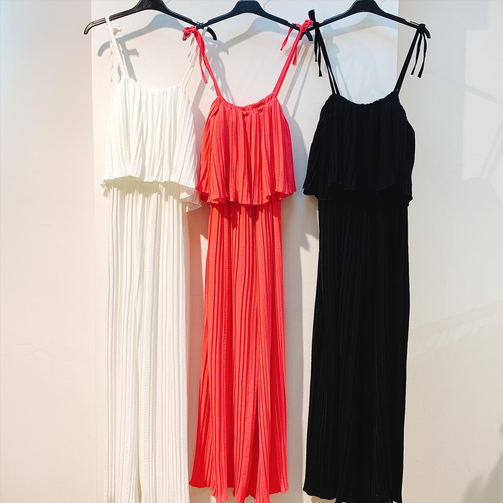 CAS CARA by Cherry´s GmbH - Damenbekleidung Pronto Moda | Artikel-Nr. AM-A1112 | JUMPSUIT | 95% VISKOS5% ELASTOMER | Kategorie: JUMPSUITS | Angebot: Damenbekleidung, Young Fashion, Sofortprogramme, Orderware | Adresse: Cherry´s GmbH - Breslauer Str. 1 - 41460 Neuss - Tel: 021313843120 - cherrysgmbh@gmail.com